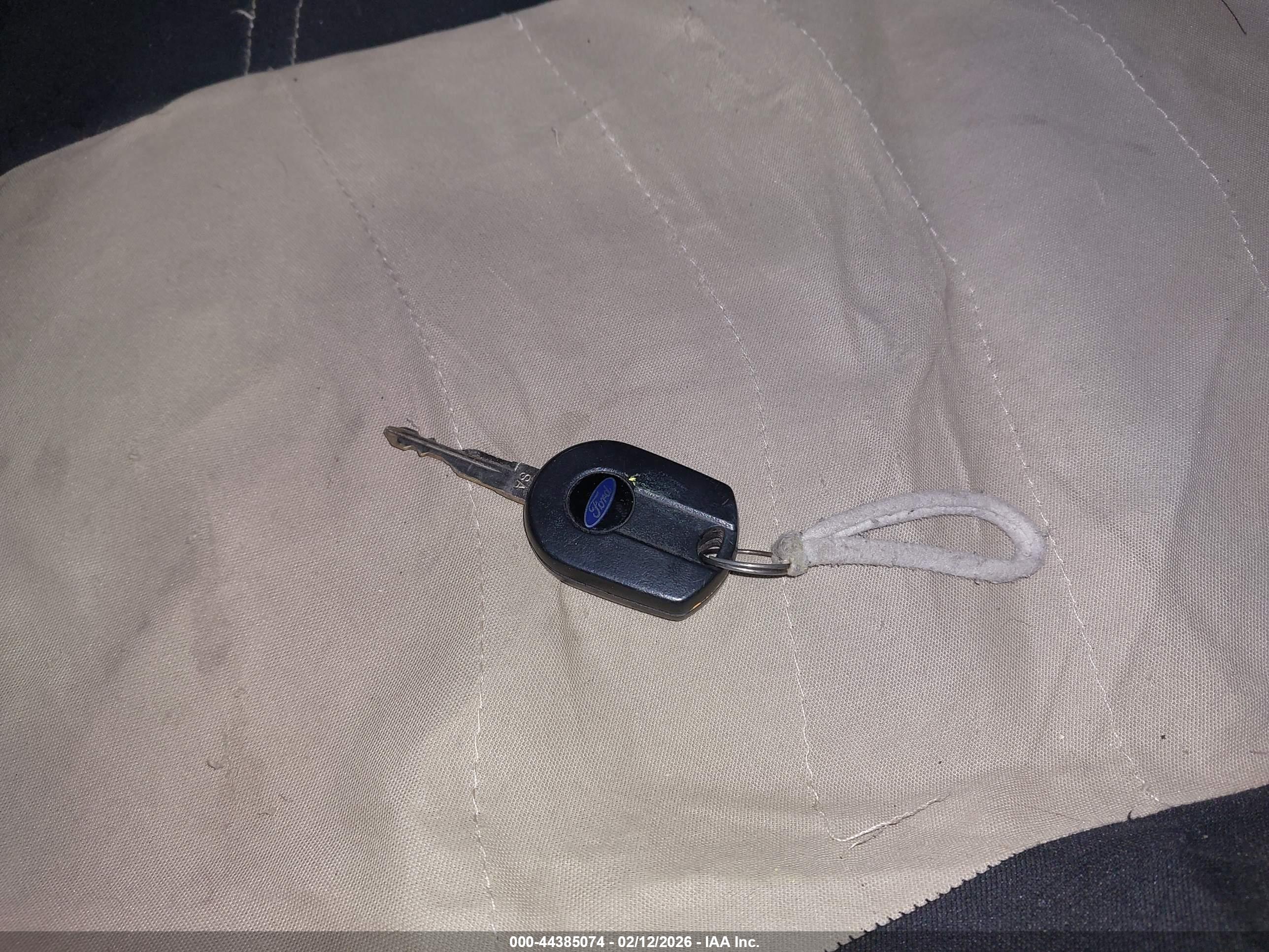 FORD ESCAPE image 11