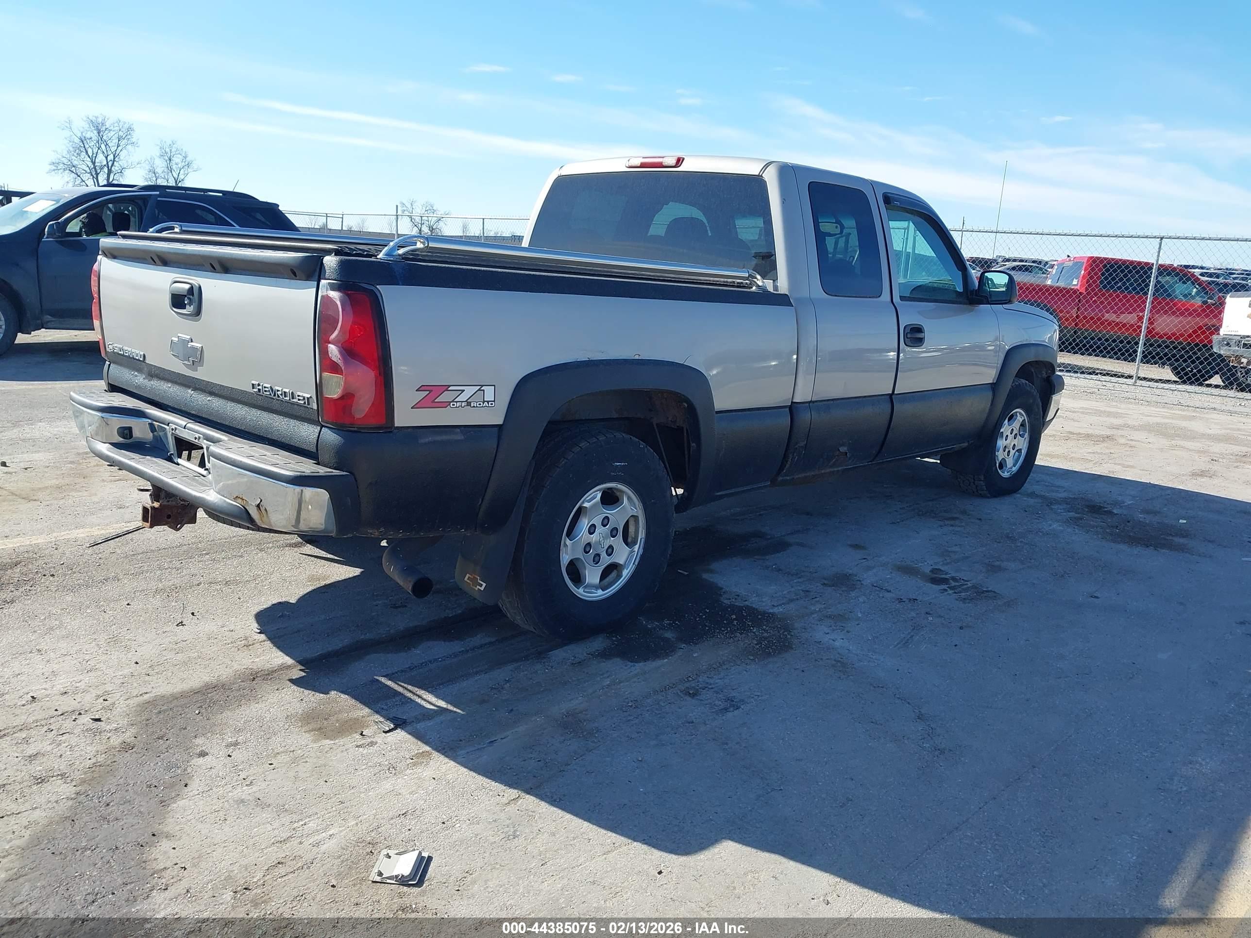 CHEVROLET SILVERADO image 4