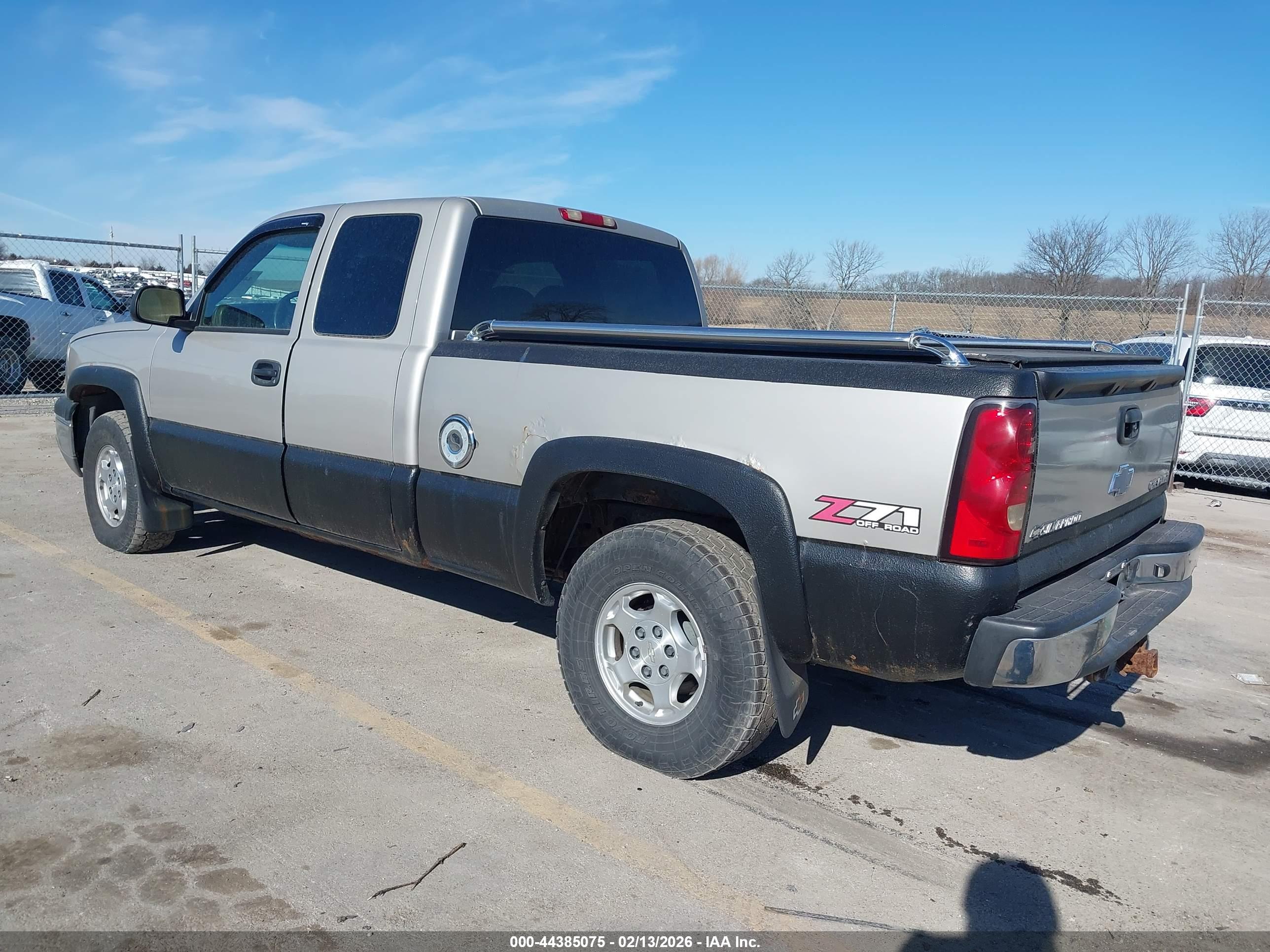 CHEVROLET SILVERADO image 6