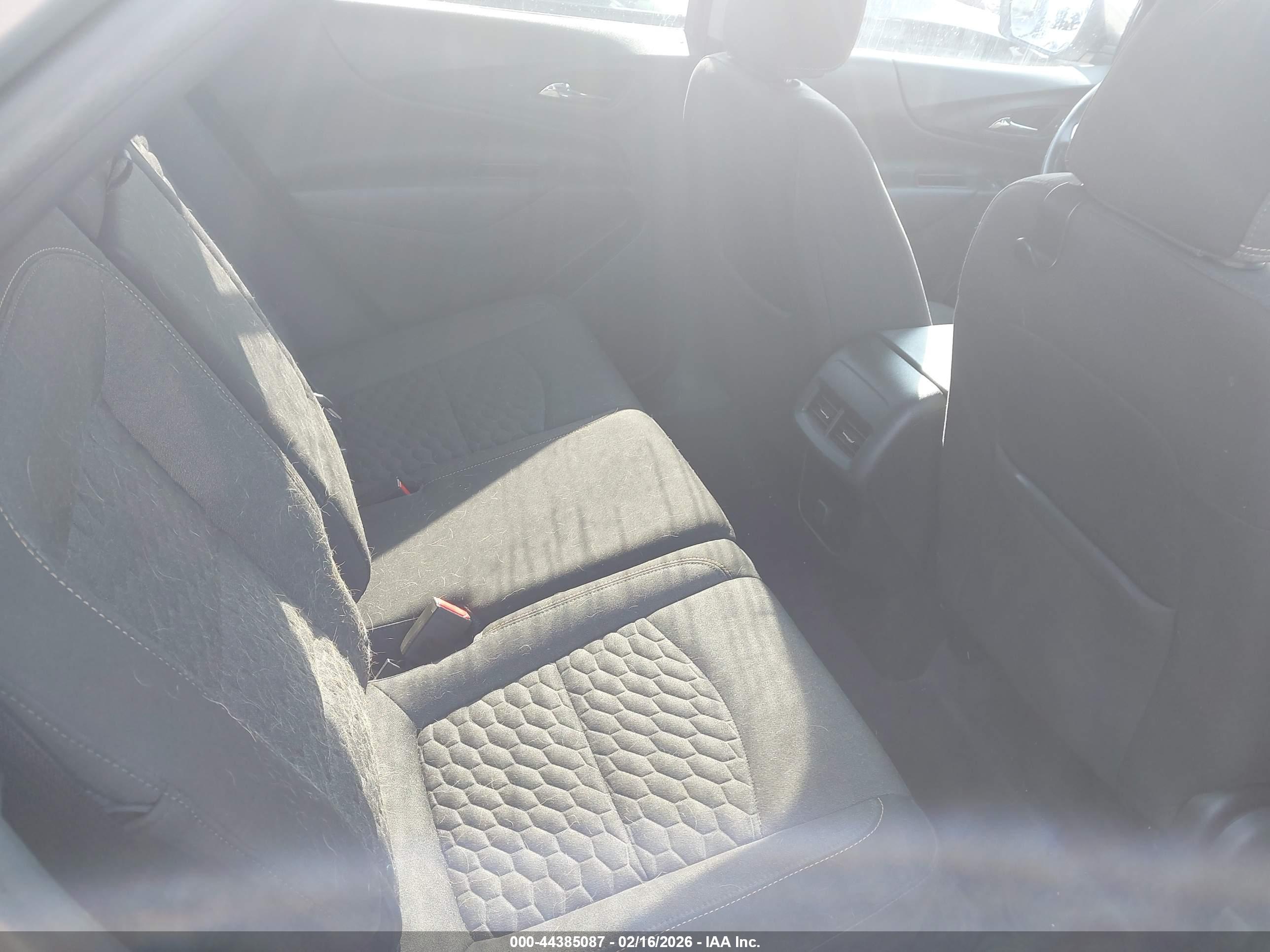 CHEVROLET EQUINOX image 8