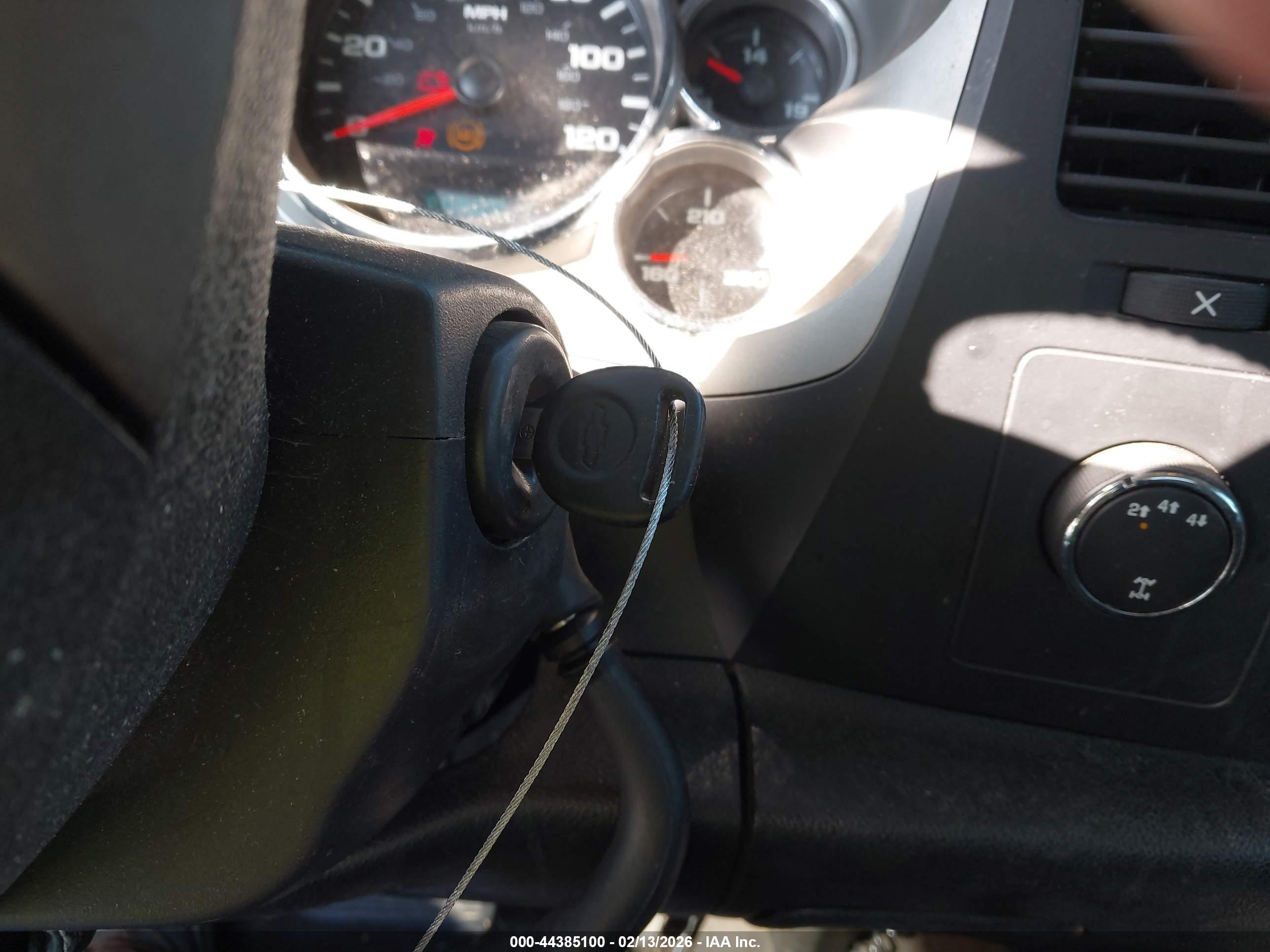 CHEVROLET SILVERADO image 11