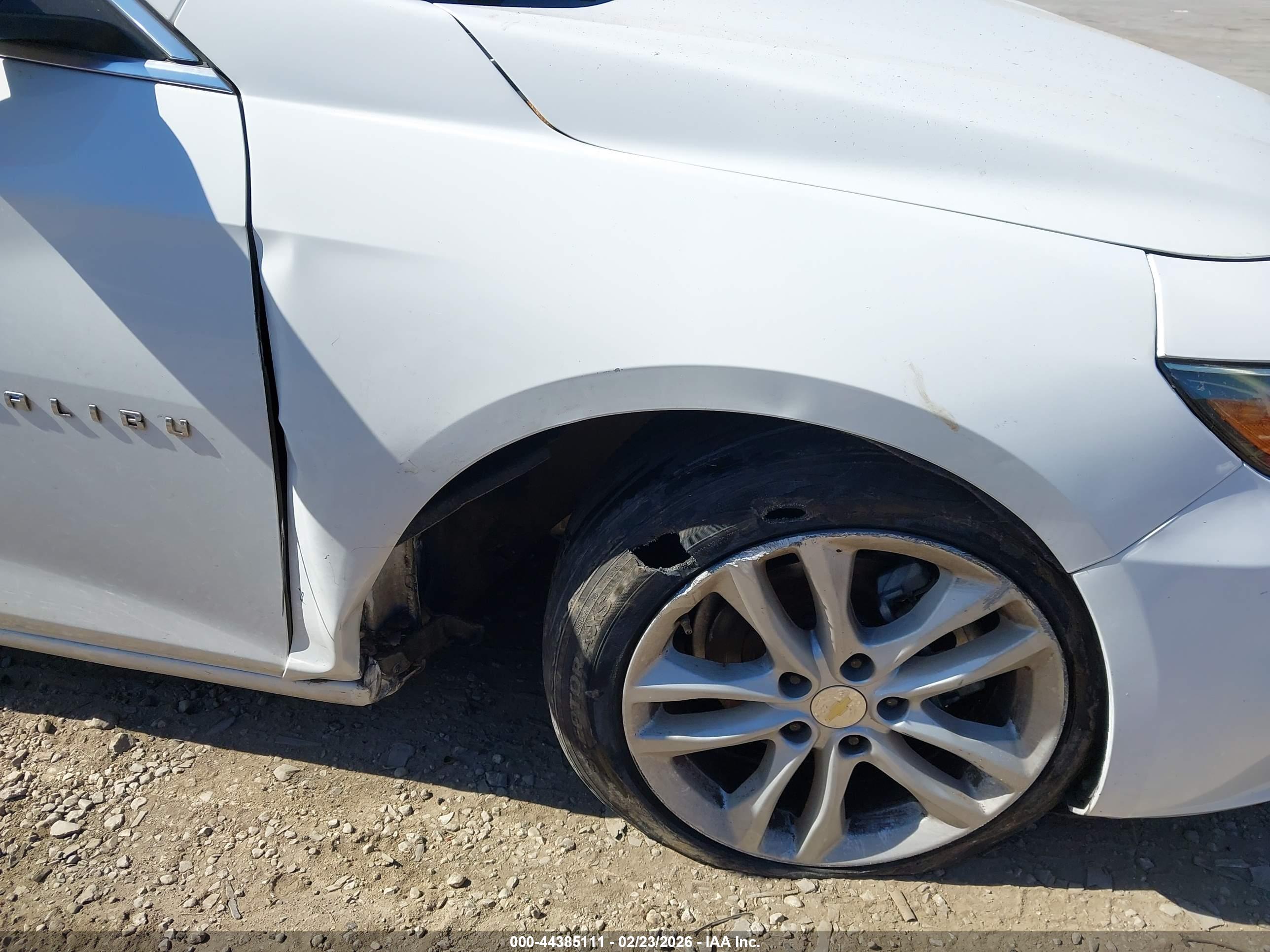 CHEVROLET MALIBU image 6