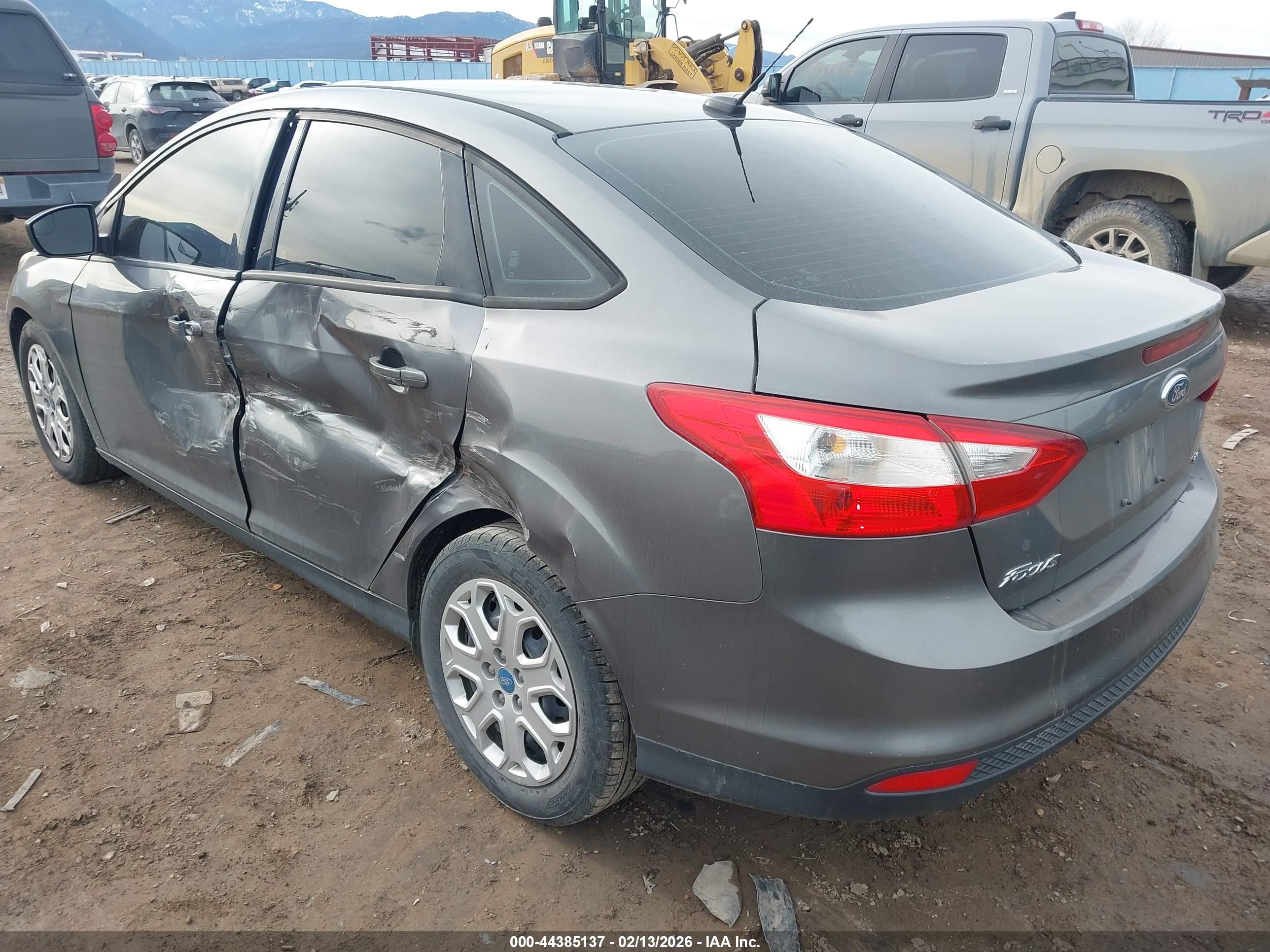 FORD FOCUS image 3