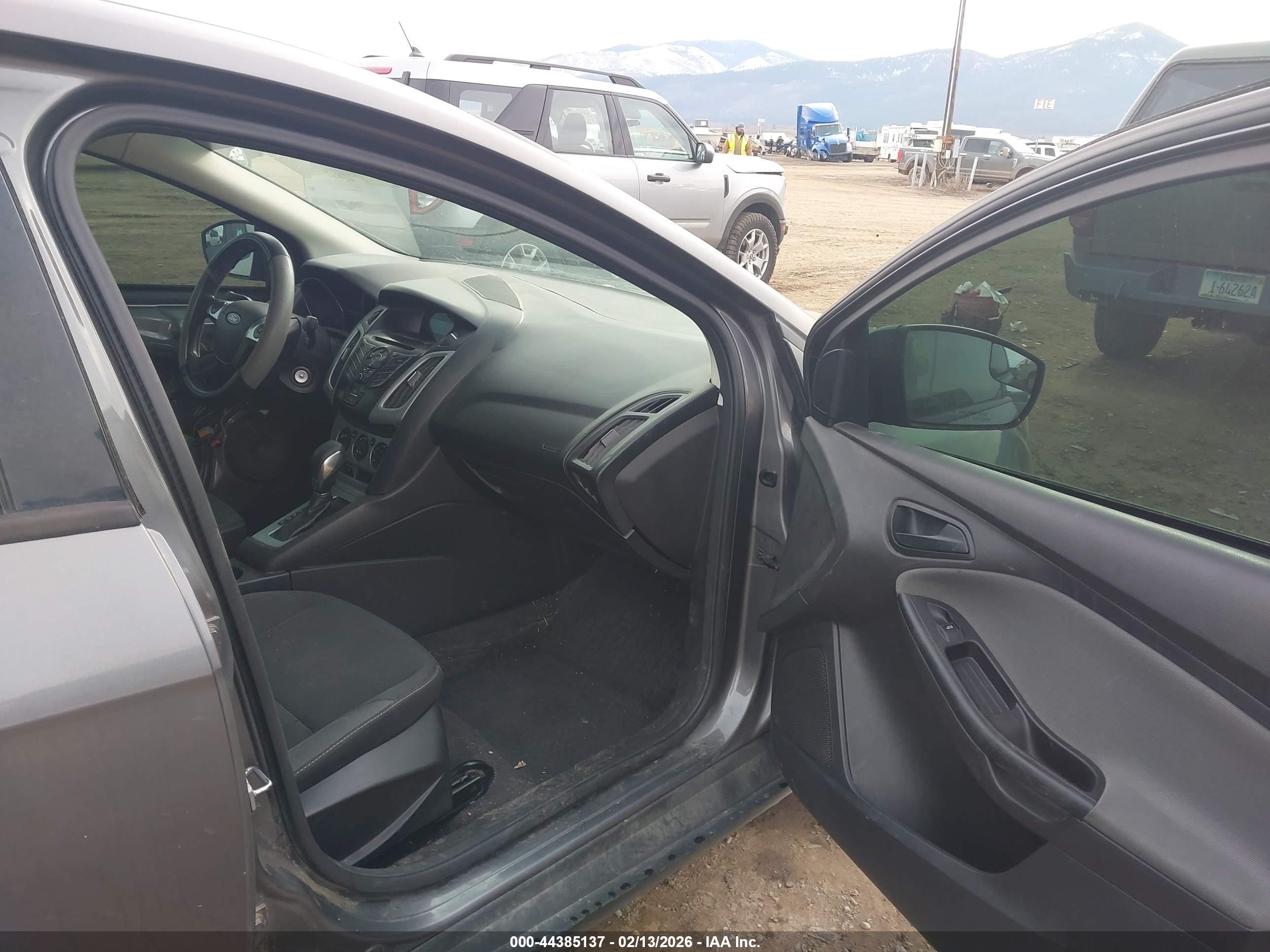 FORD FOCUS image 5