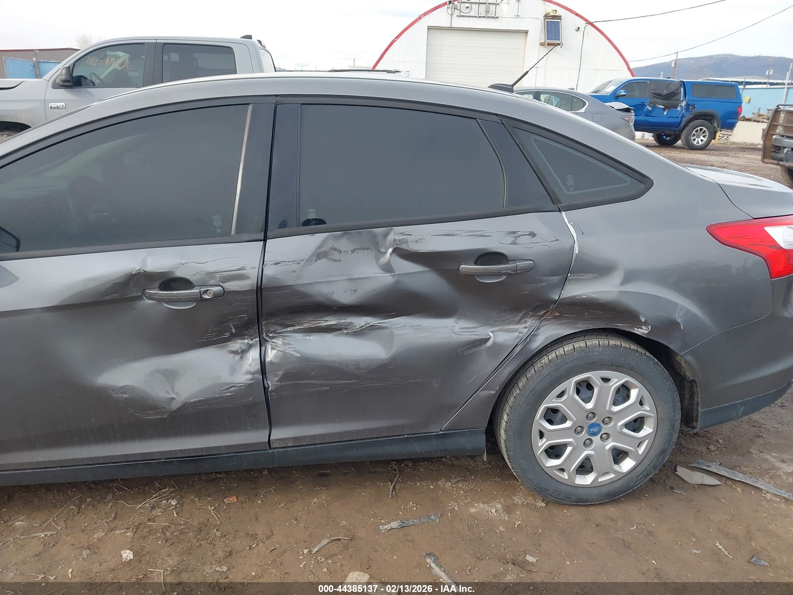 FORD FOCUS image 6