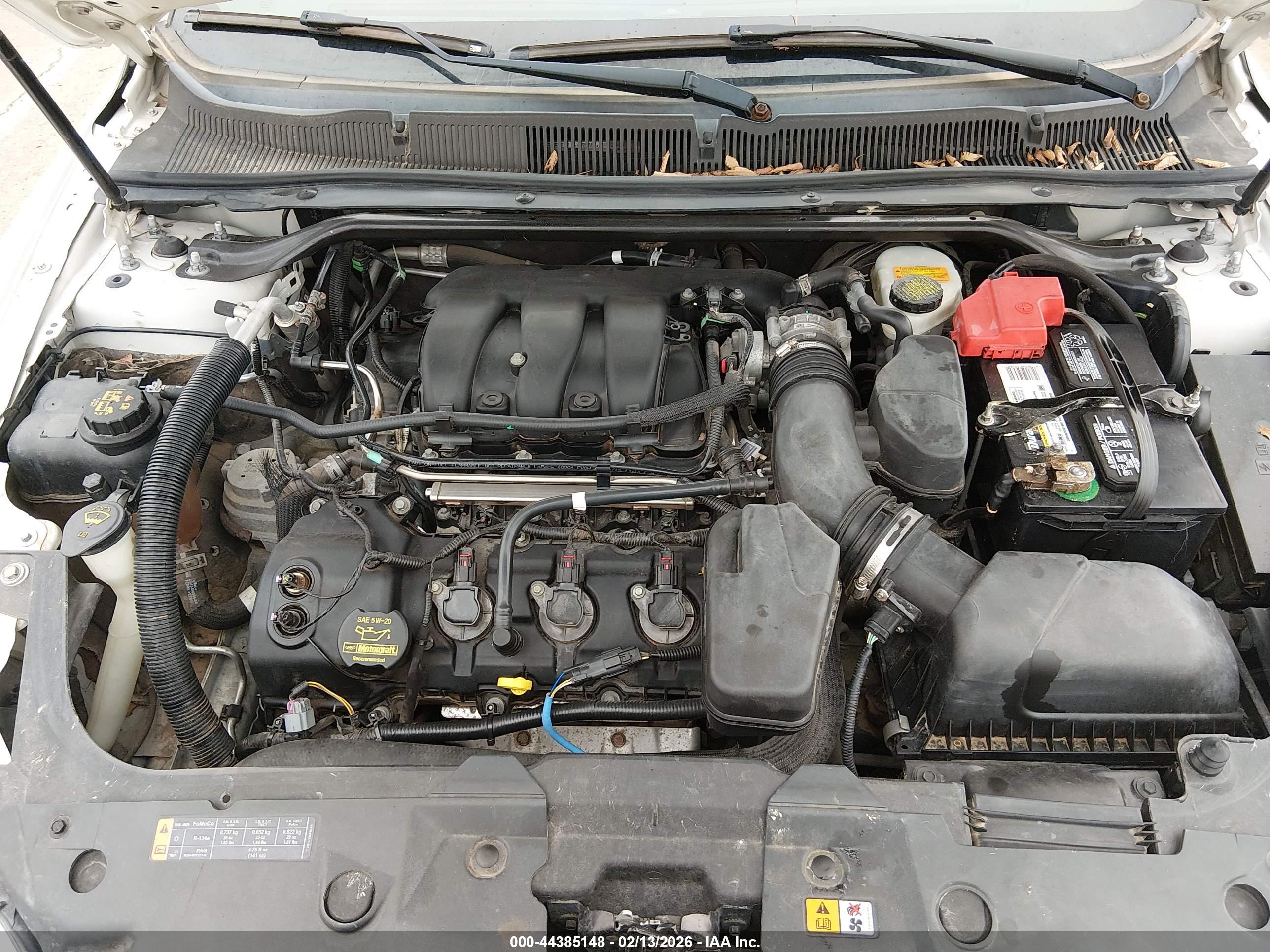 FORD TAURUS image 10