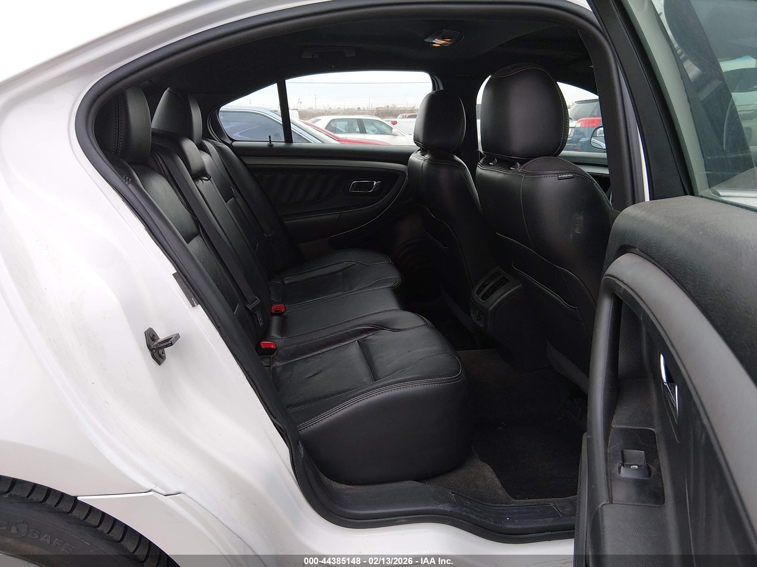 FORD TAURUS image 8