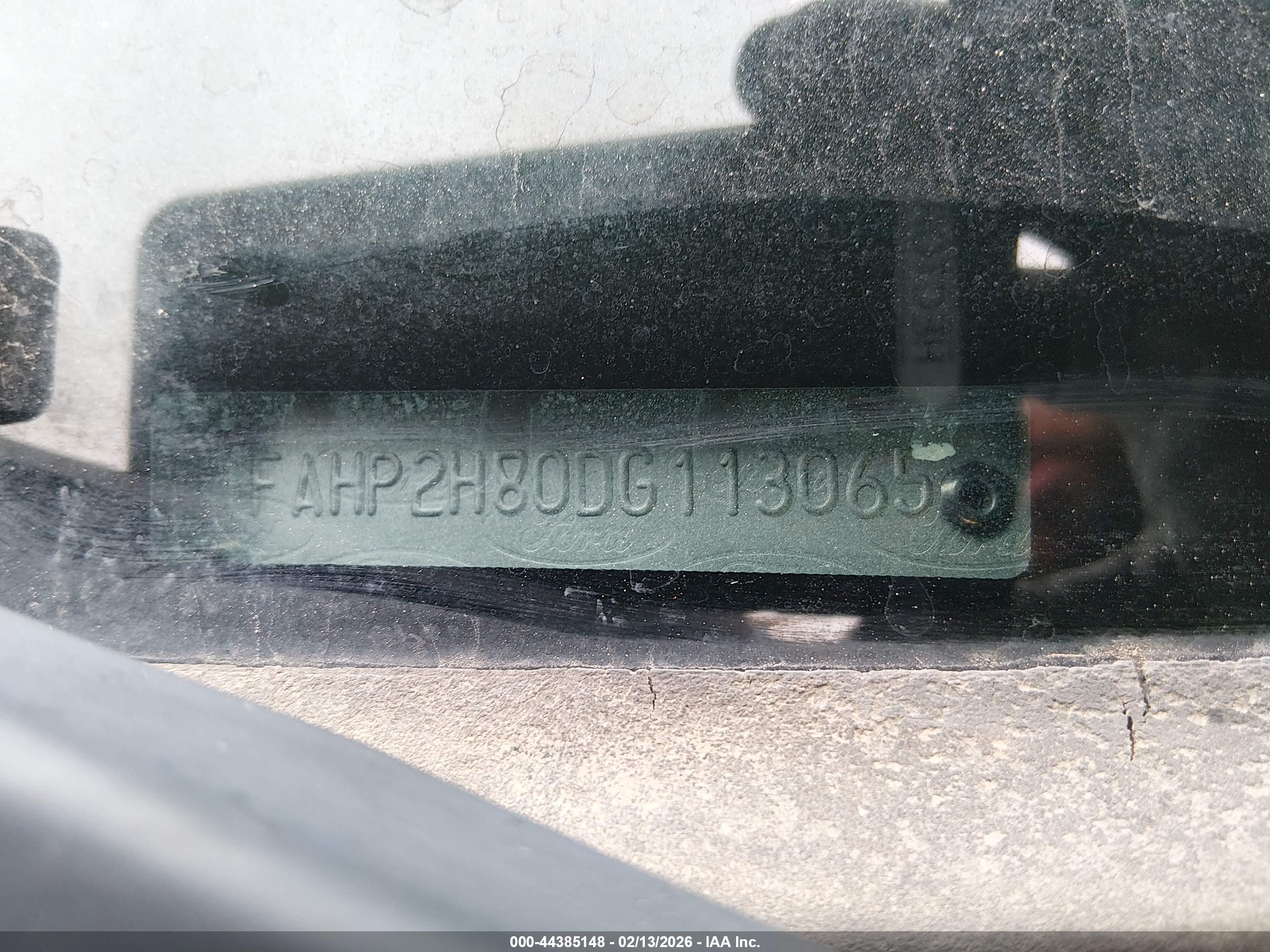 FORD TAURUS image 9