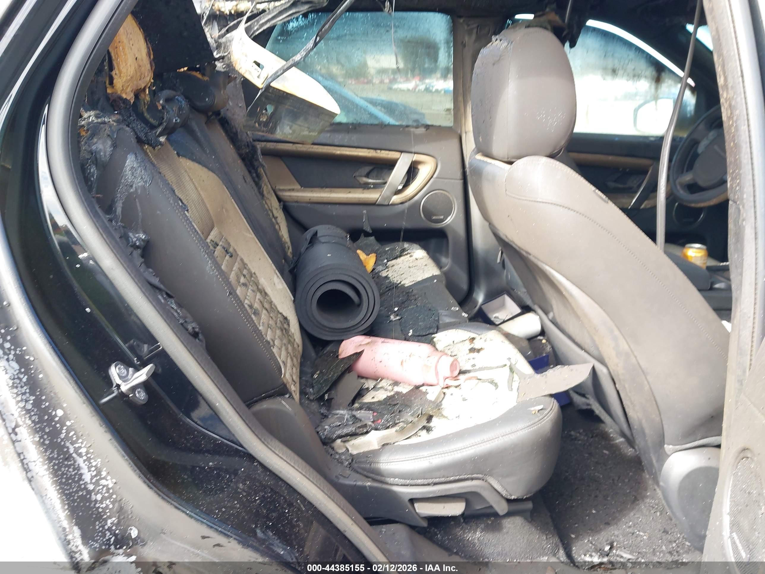 LAND ROVER image 8