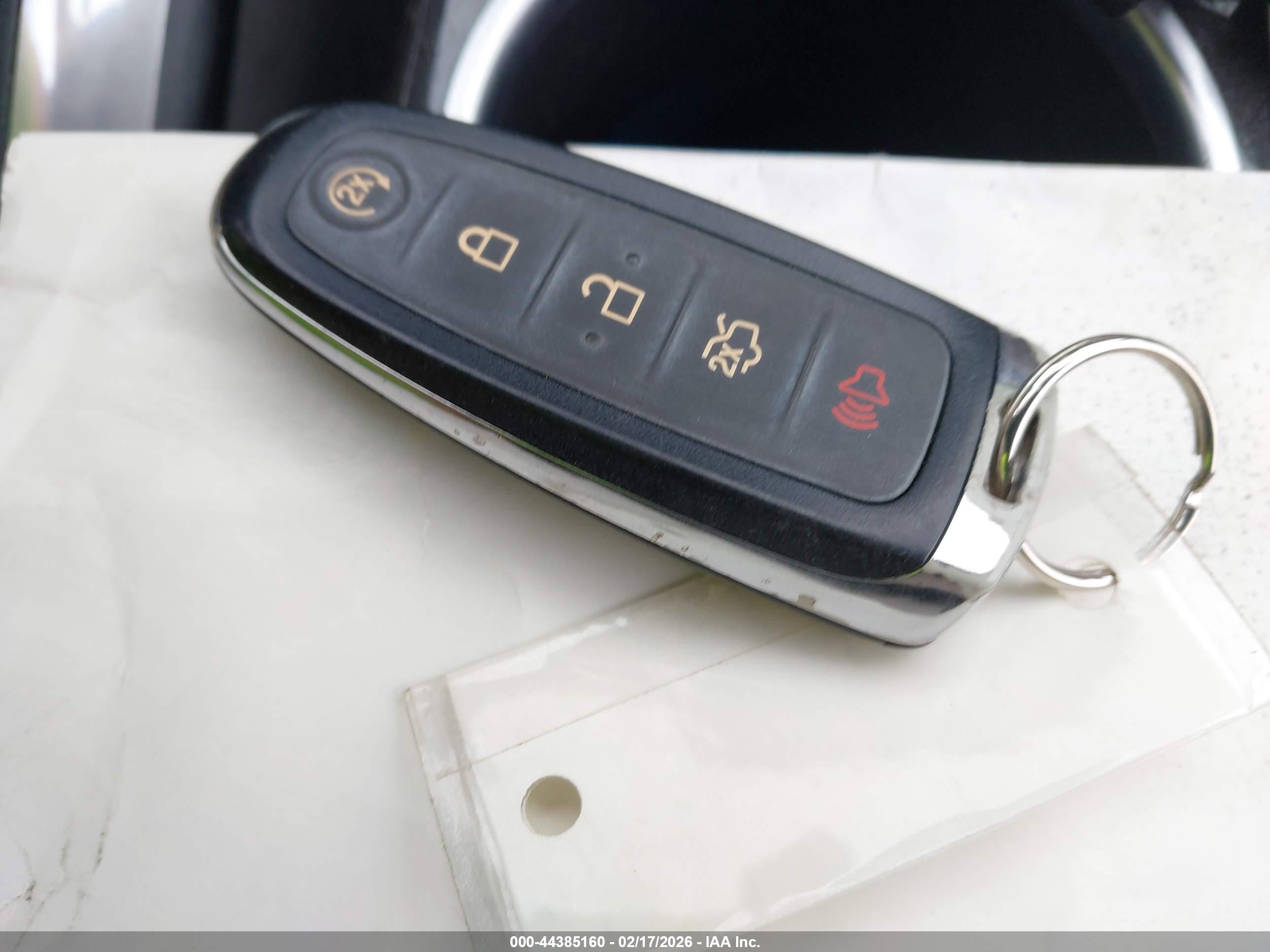 FORD ESCAPE image 11