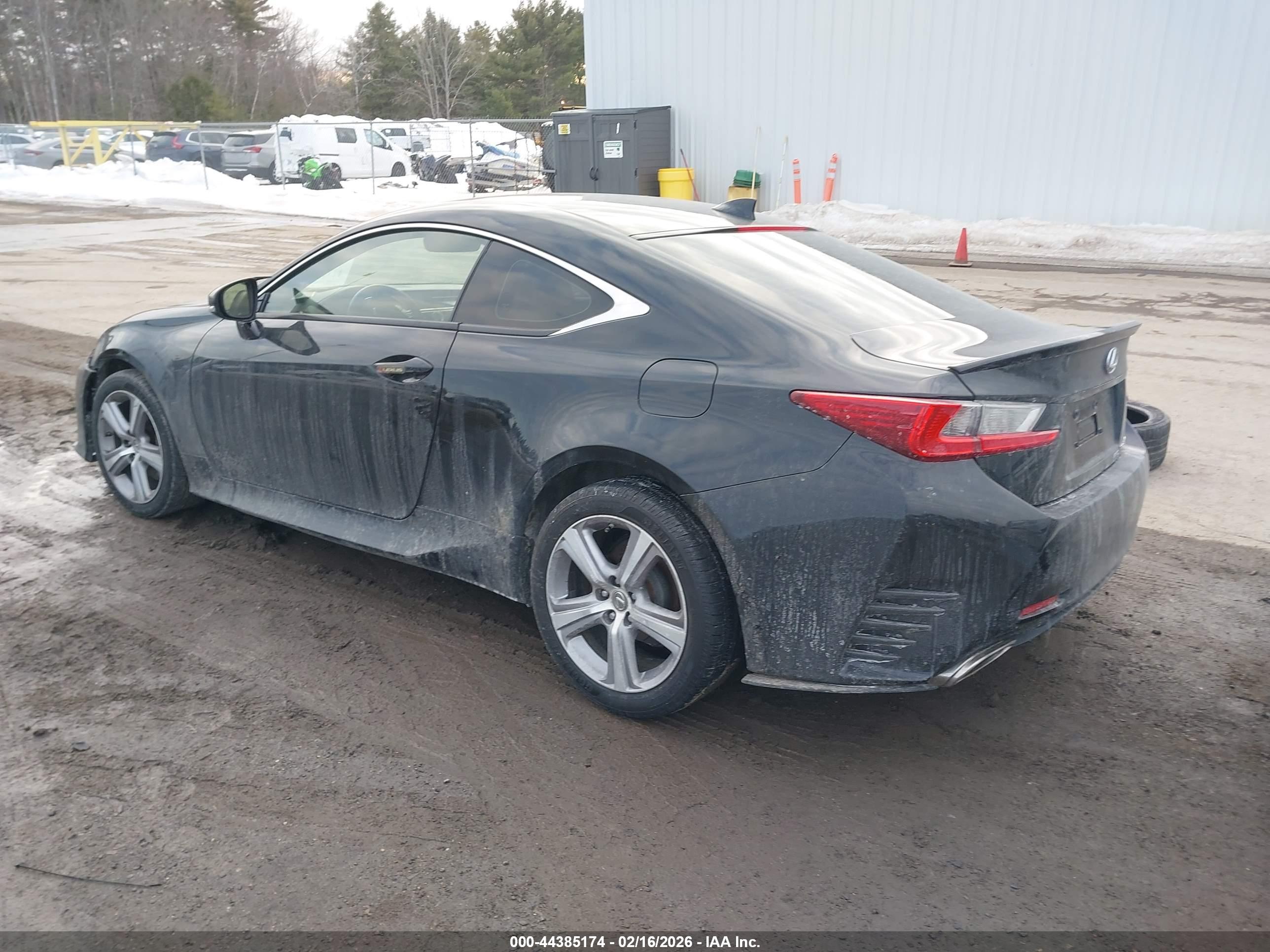 LEXUS RC image 3