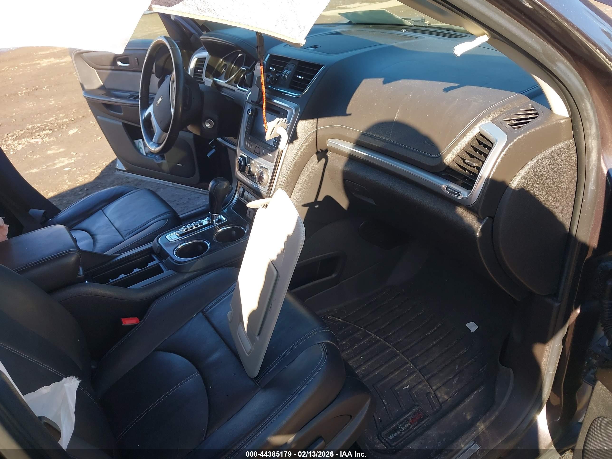 GMC ACADIA image 5