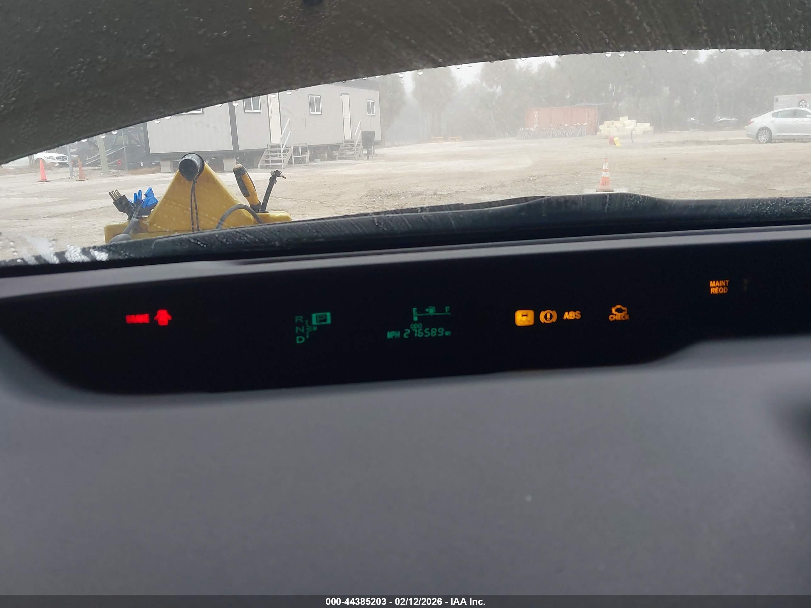 TOYOTA PRIUS image 7