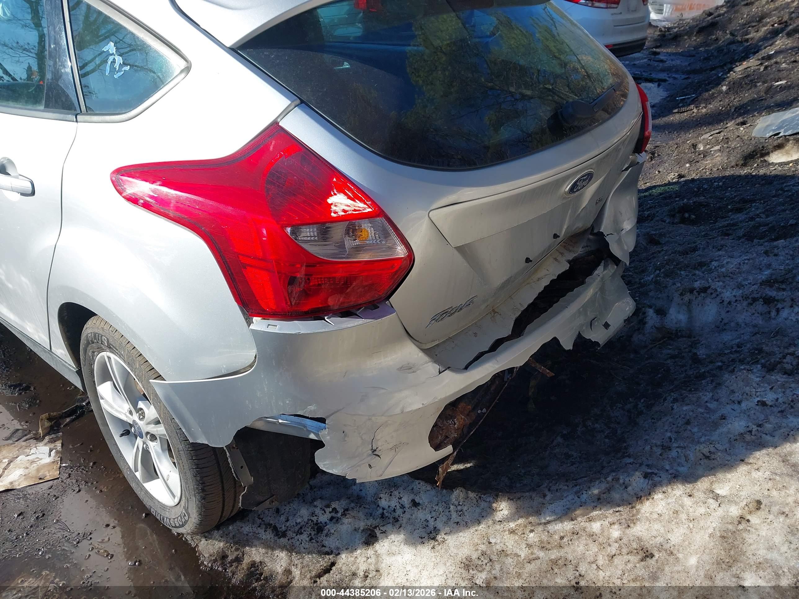 FORD FOCUS image 6