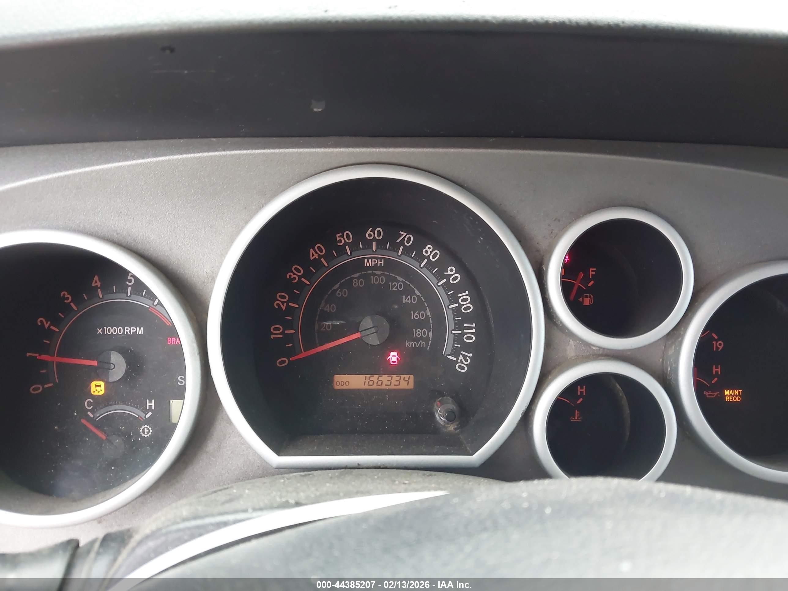 TOYOTA TUNDRA image 7