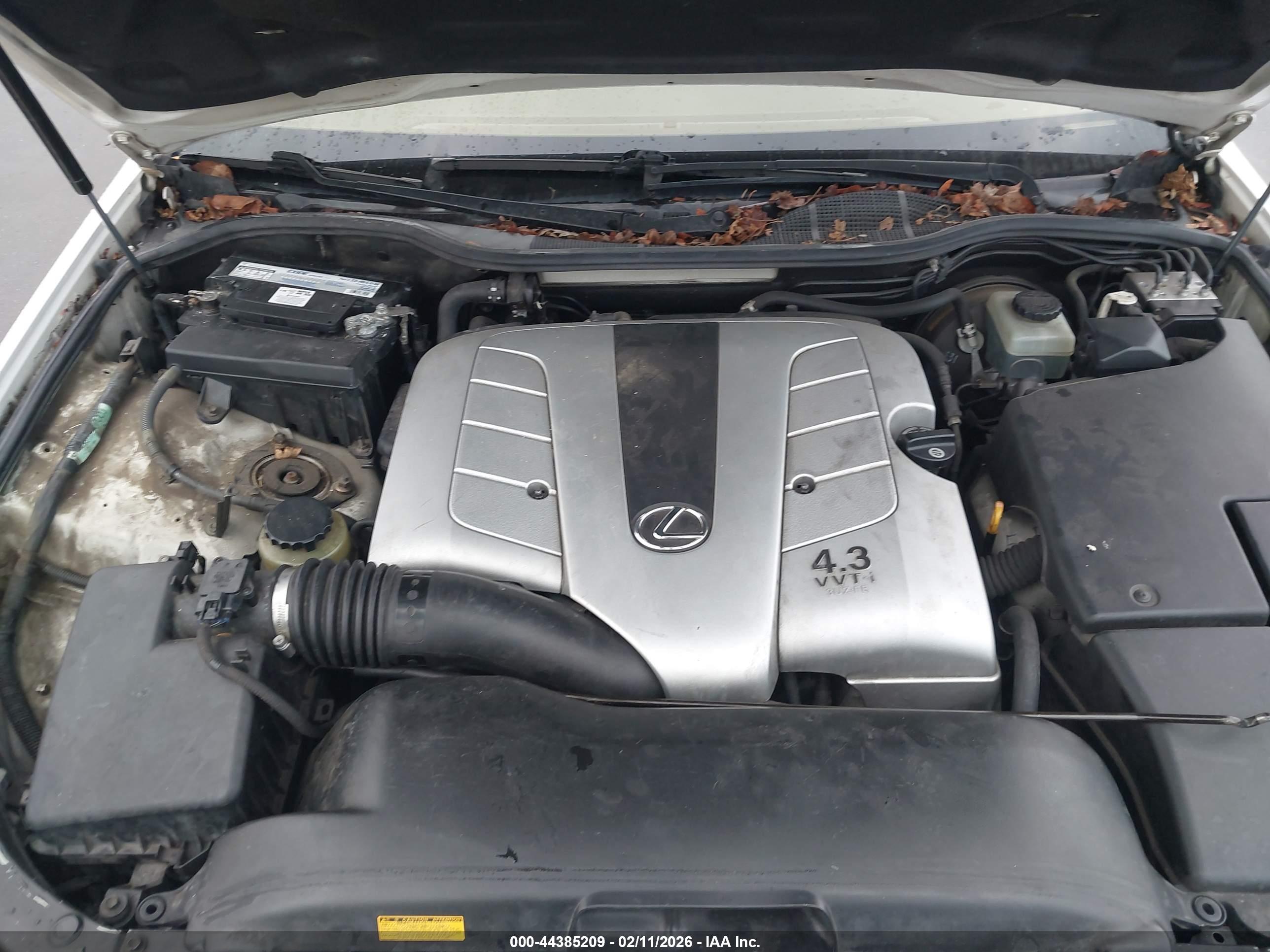 LEXUS LS image 10