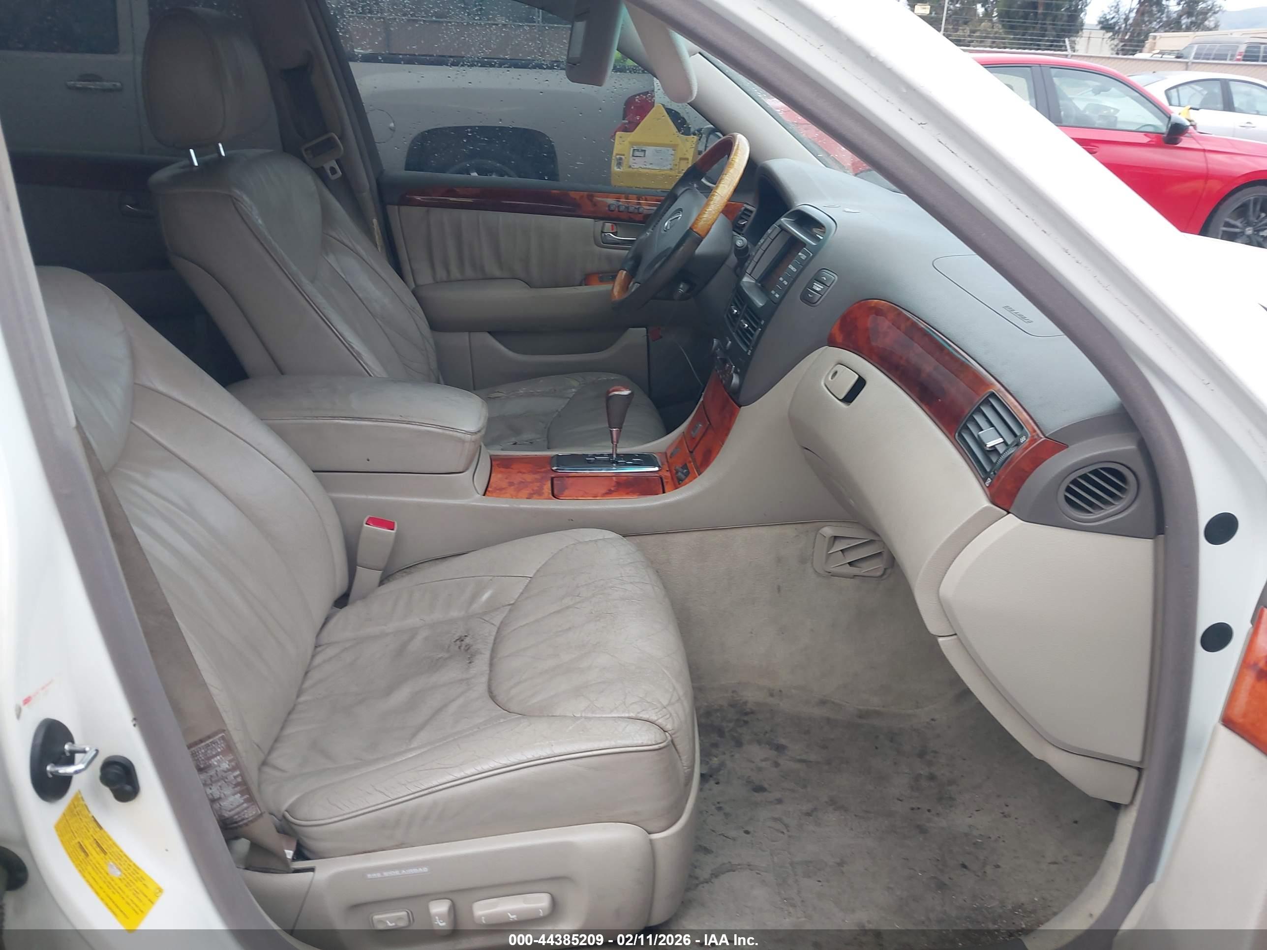 LEXUS LS image 5