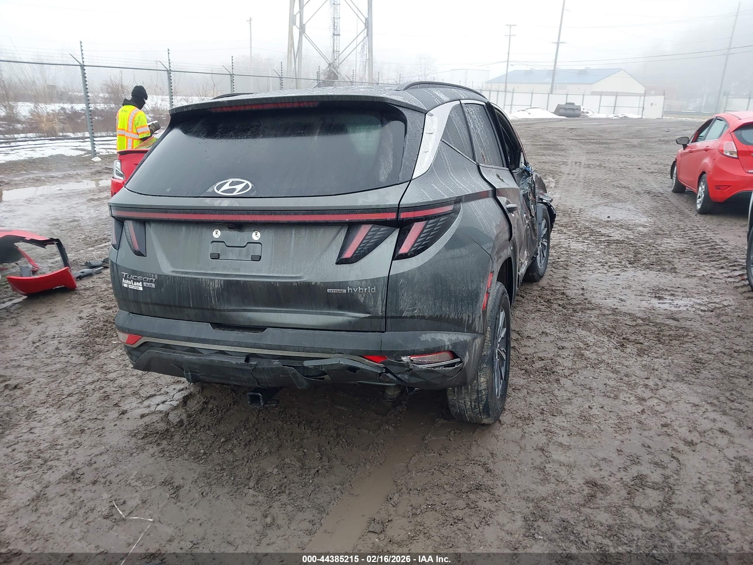 HYUNDAI TUCSON image 4