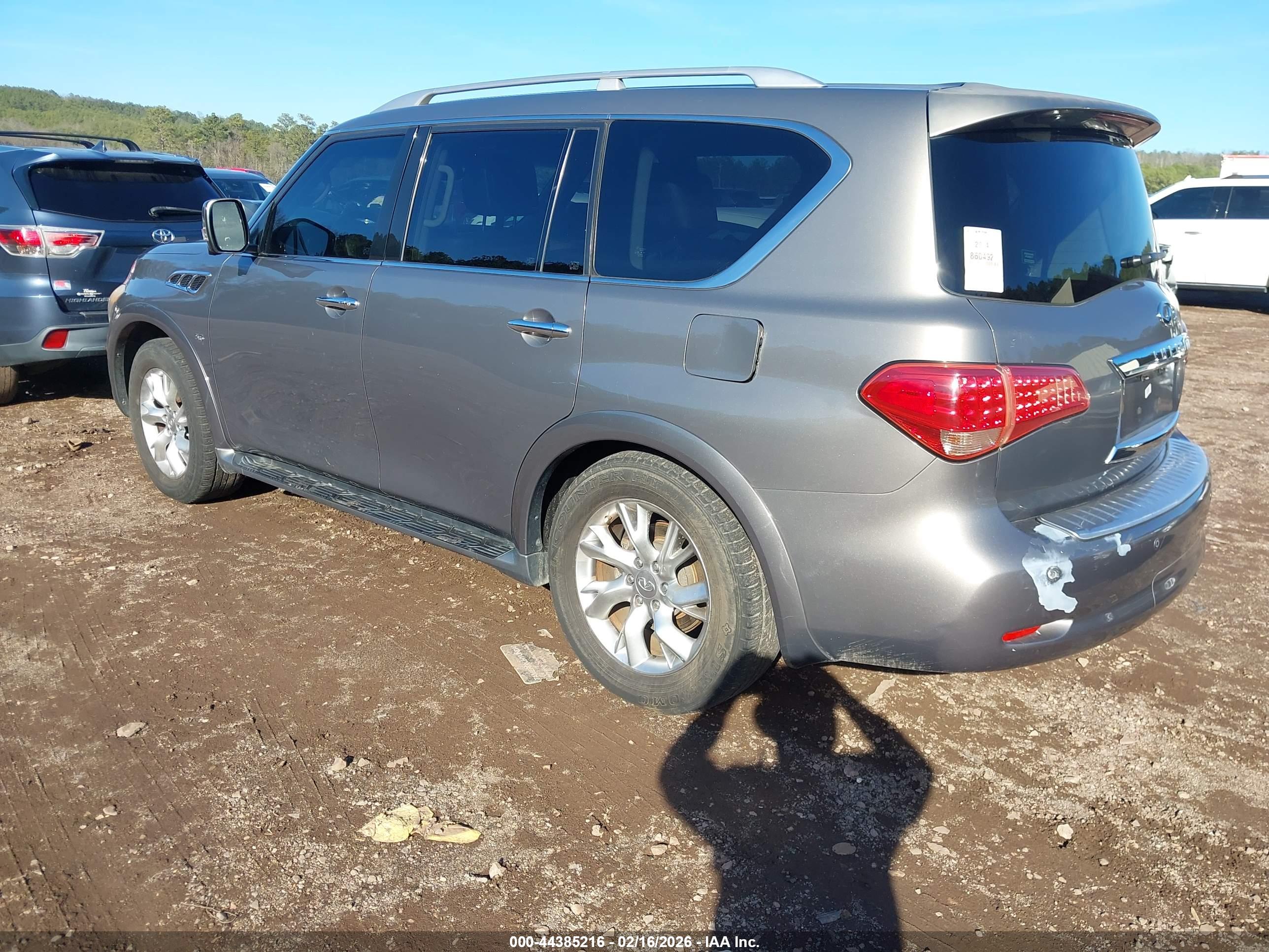 INFINITI QX80 image 3