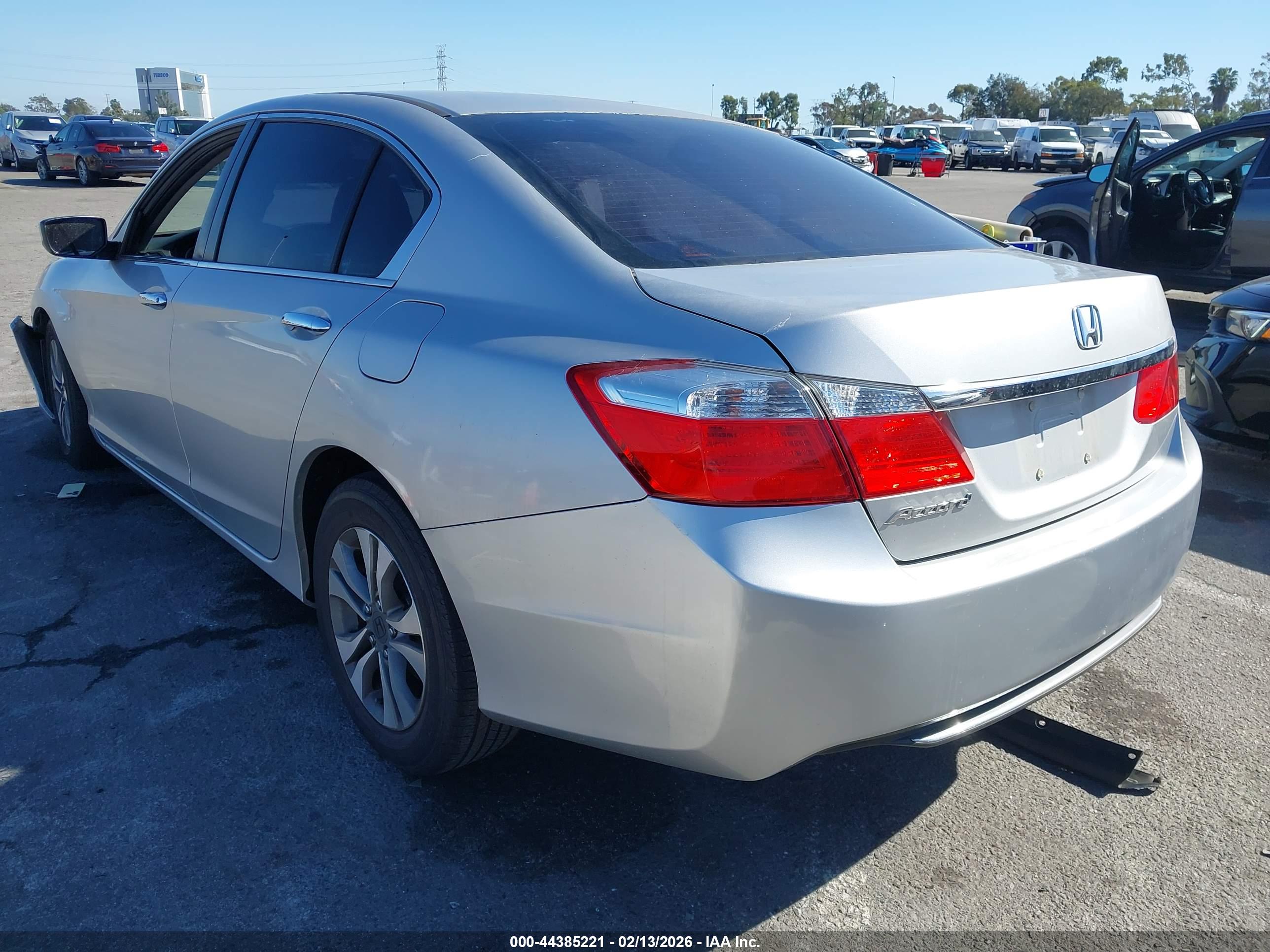 HONDA ACCORD image 3