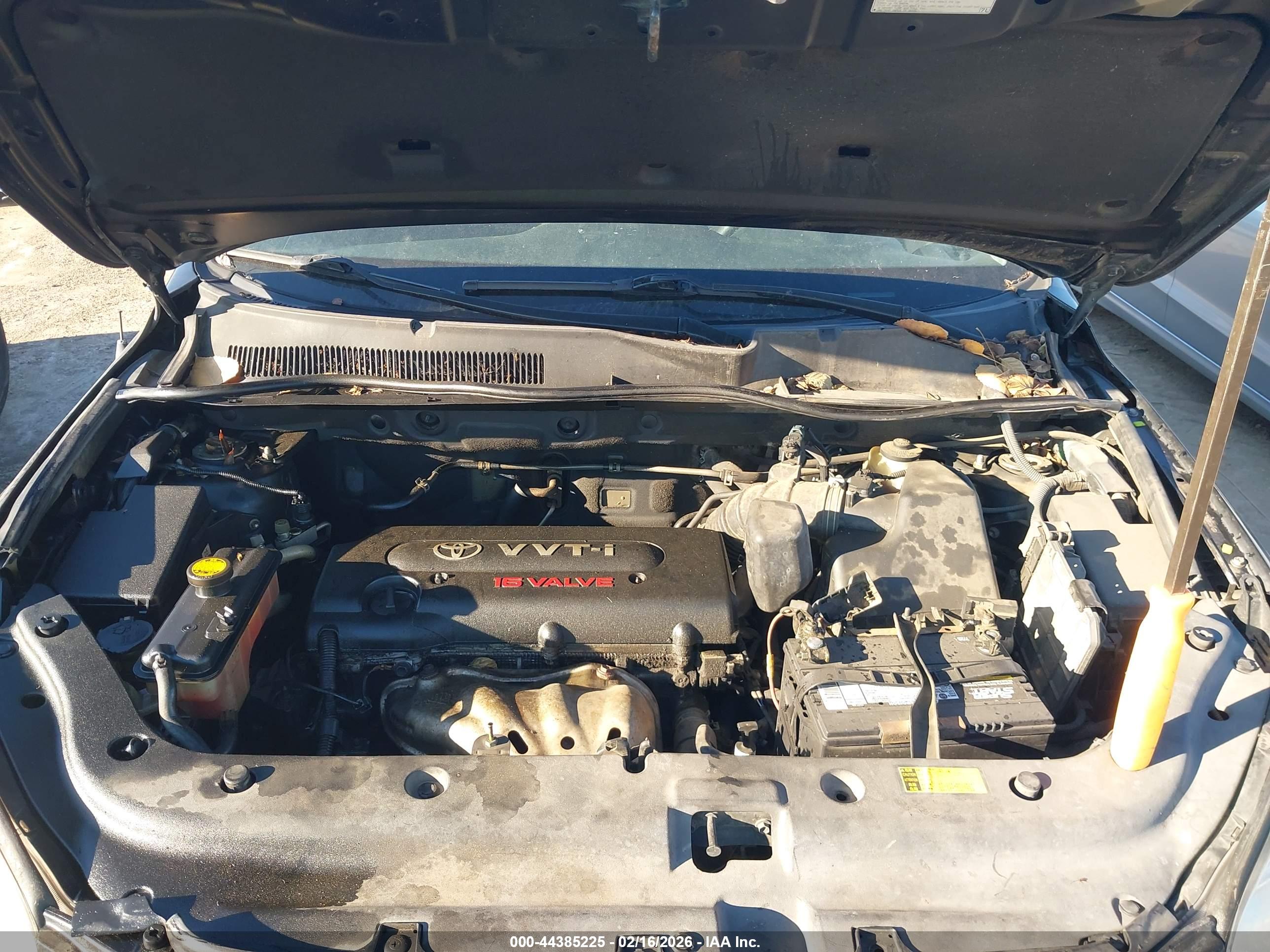 TOYOTA RAV4 image 10