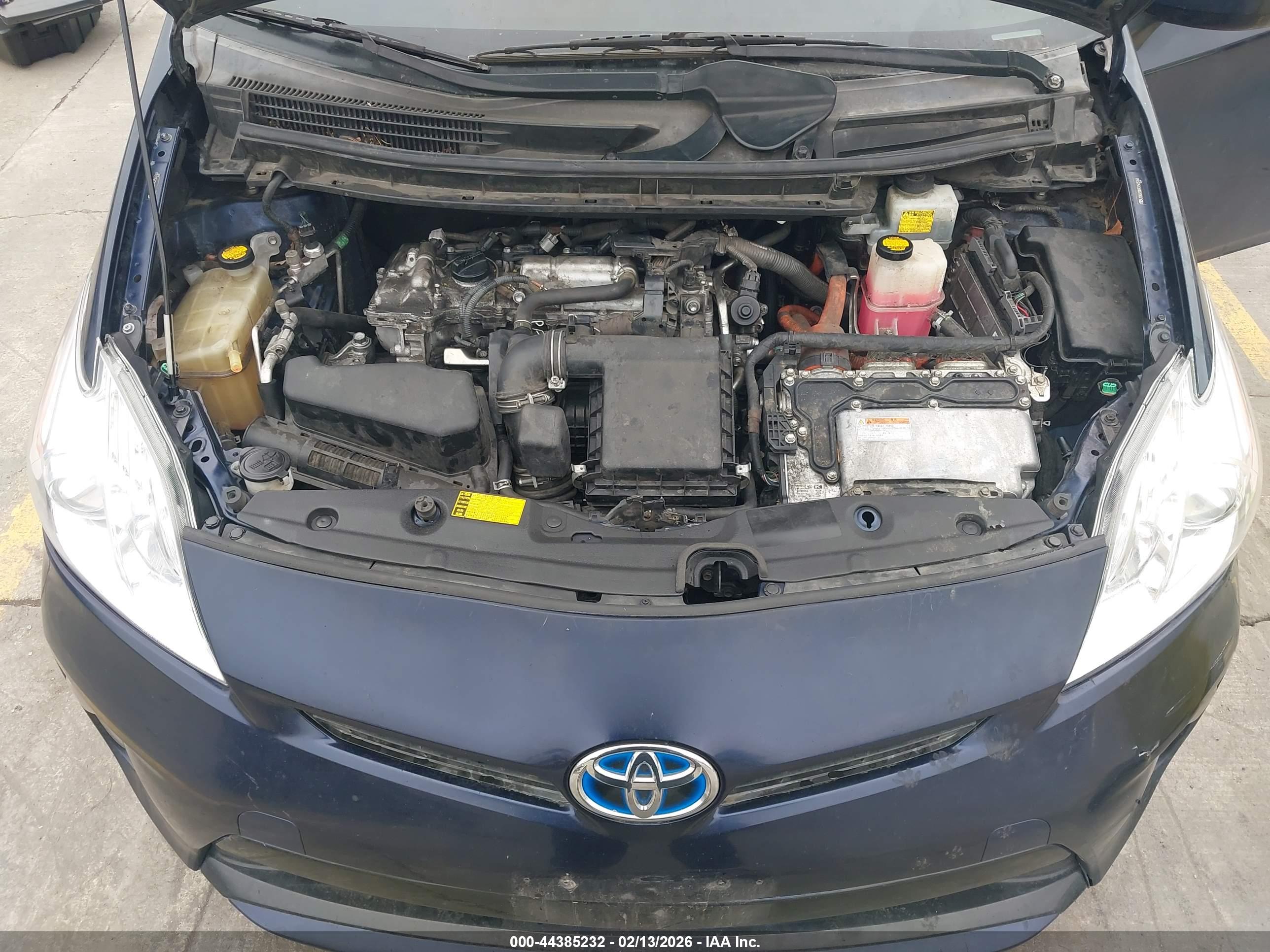 TOYOTA PRIUS image 10