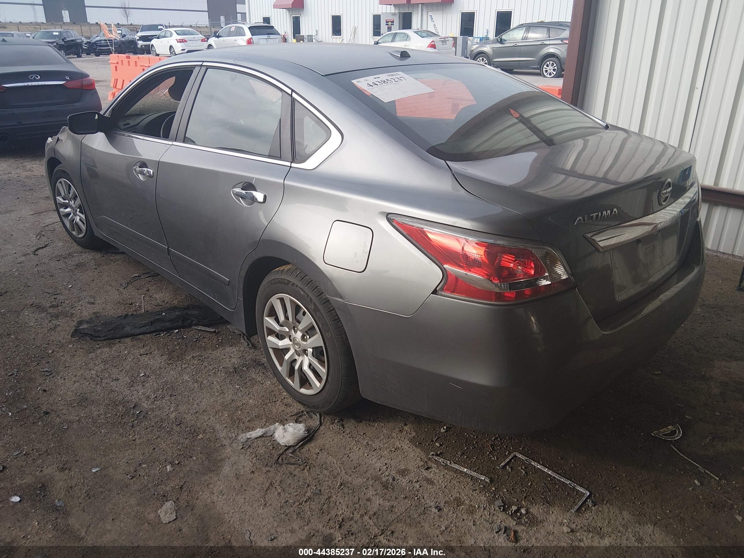 NISSAN ALTIMA image 3