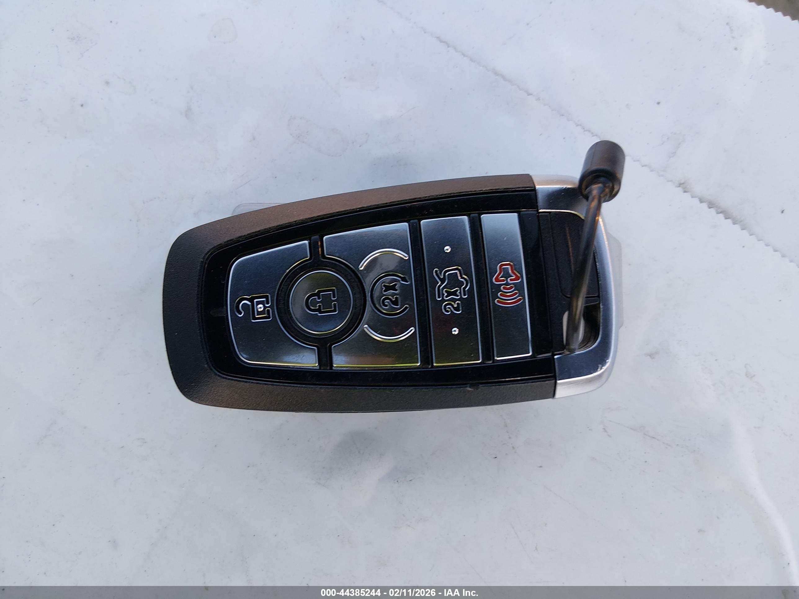 FORD MUSTANG image 11
