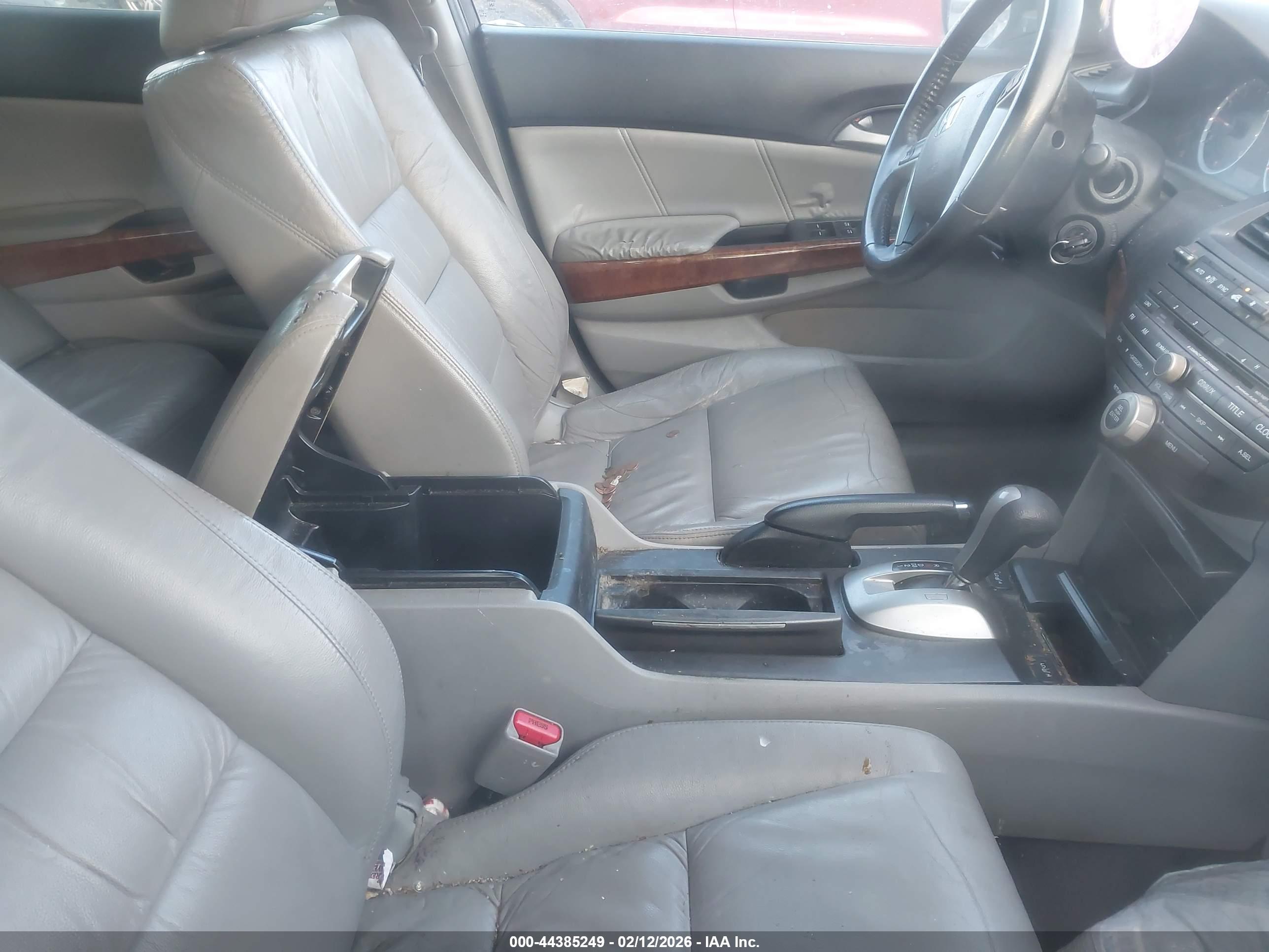 HONDA ACCORD image 5
