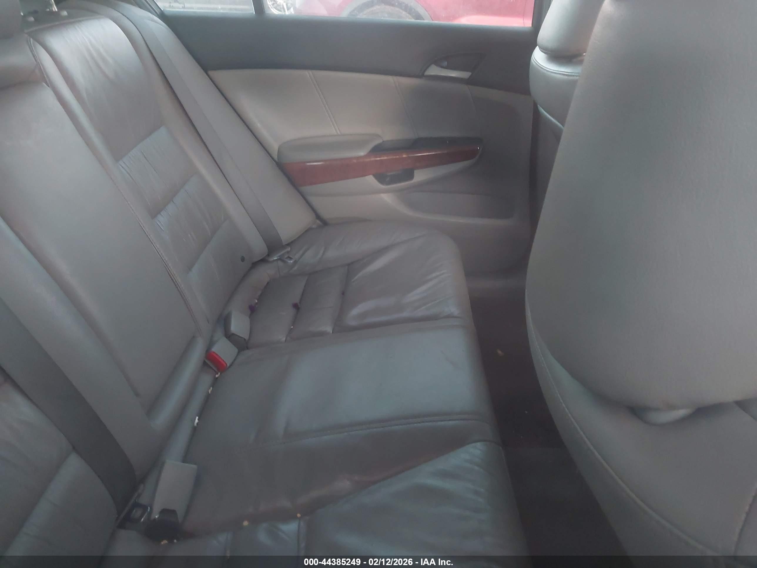 HONDA ACCORD image 8