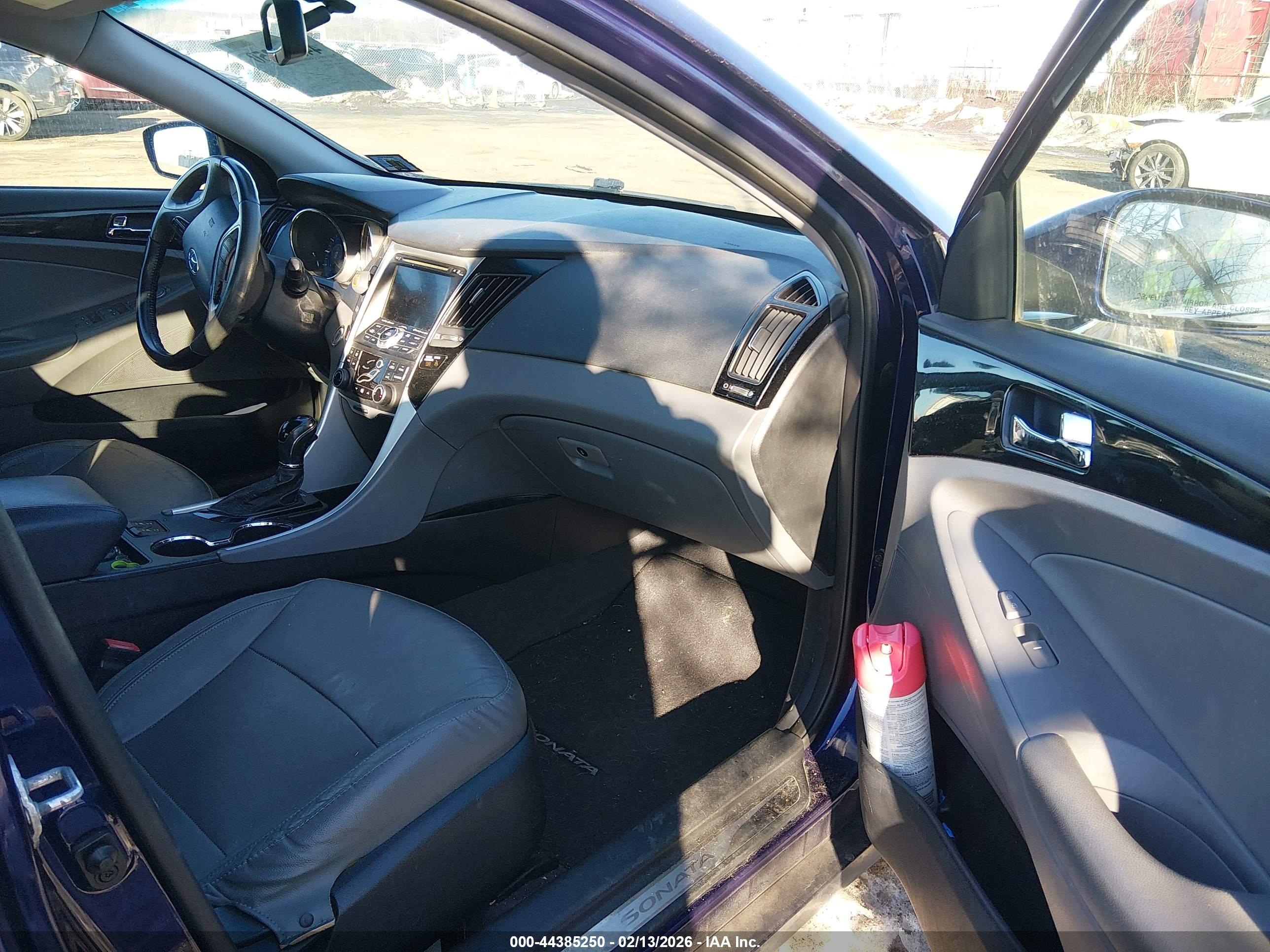 HYUNDAI SONATA image 5