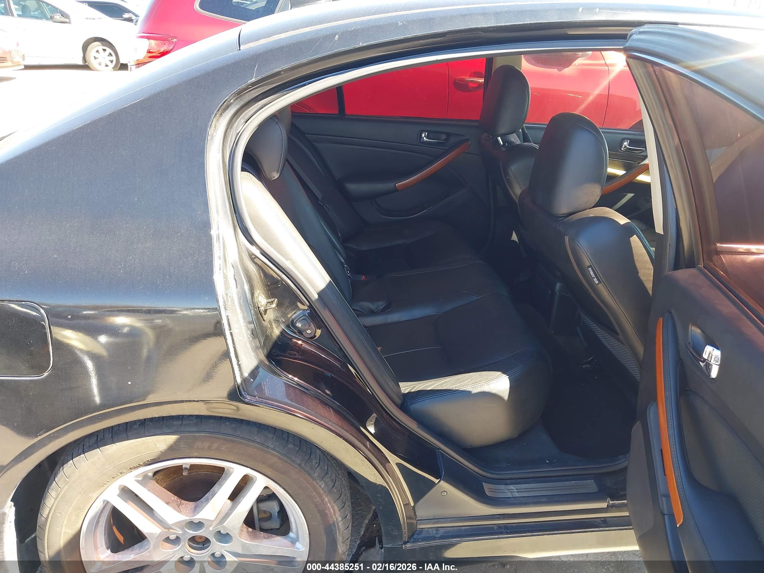 INFINITI G35 image 8
