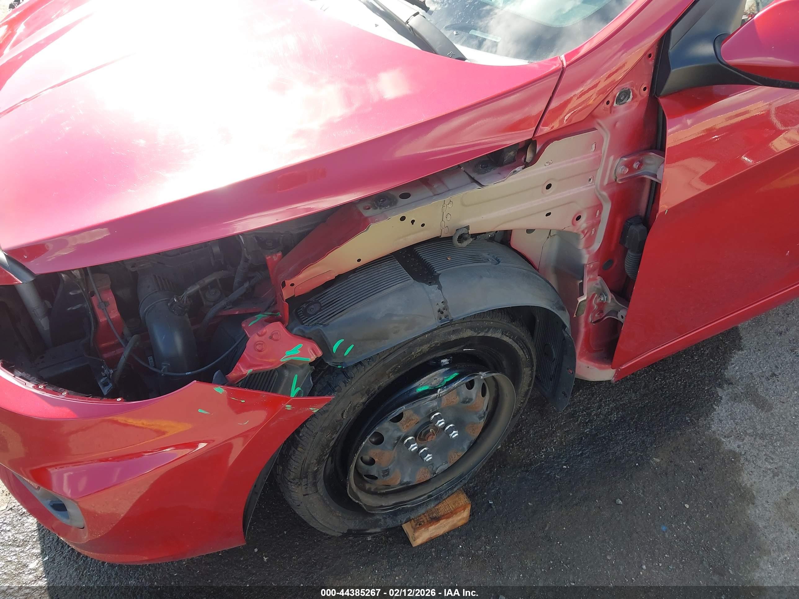 HYUNDAI ACCENT image 6