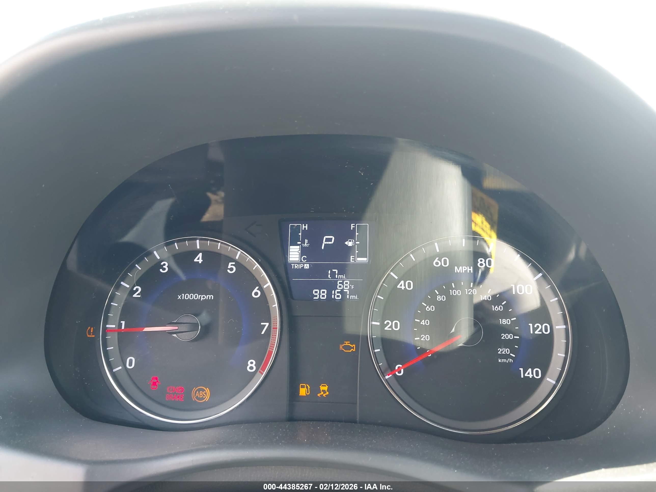 HYUNDAI ACCENT image 7