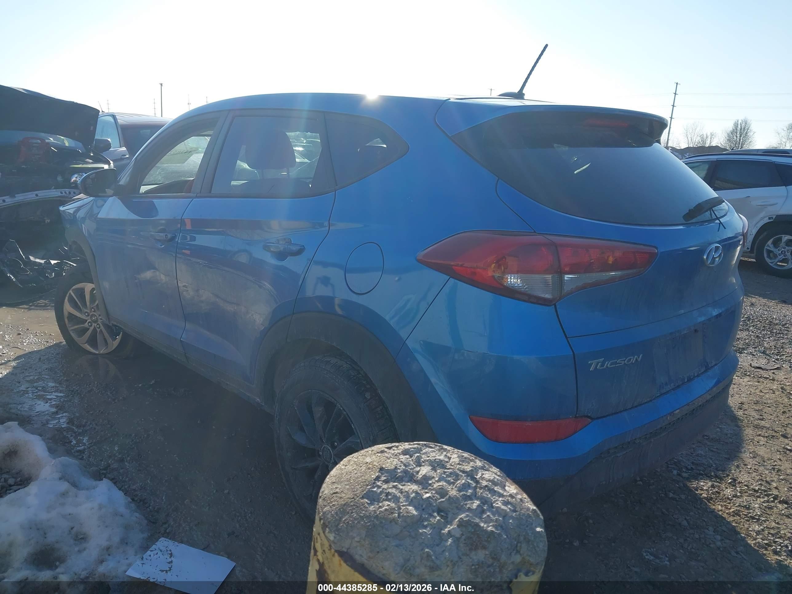 HYUNDAI TUCSON image 3