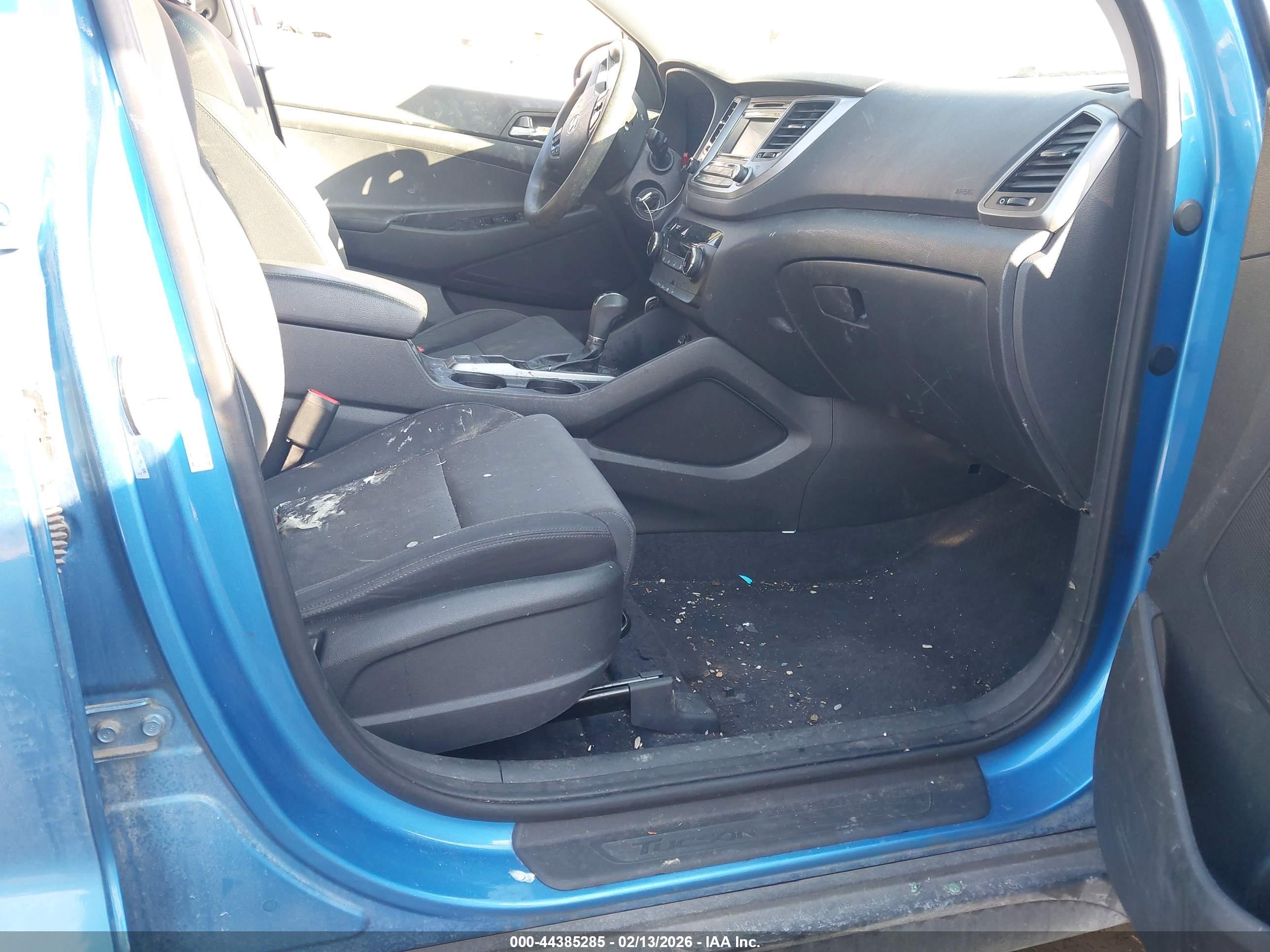 HYUNDAI TUCSON image 5
