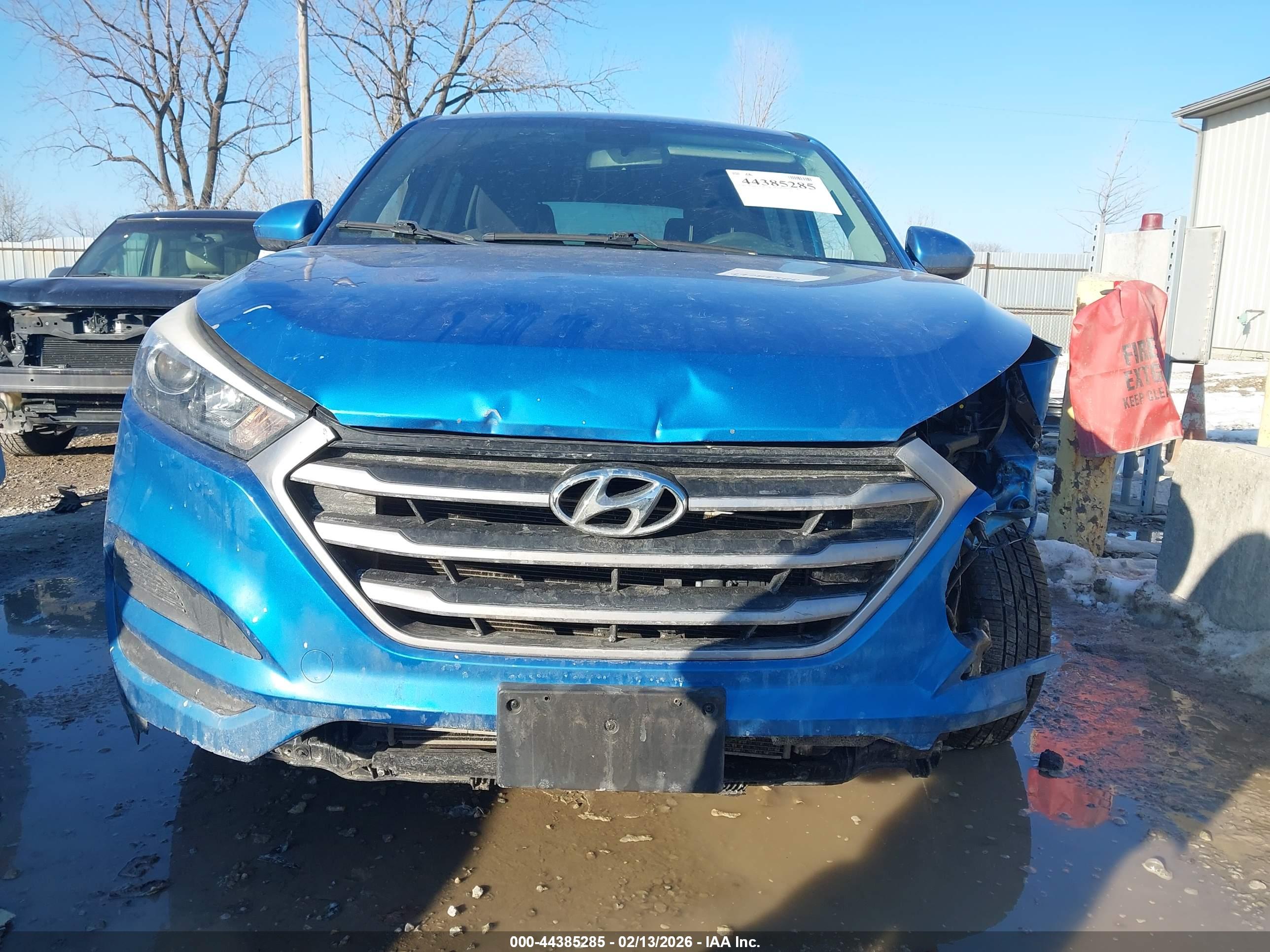 HYUNDAI TUCSON image 6