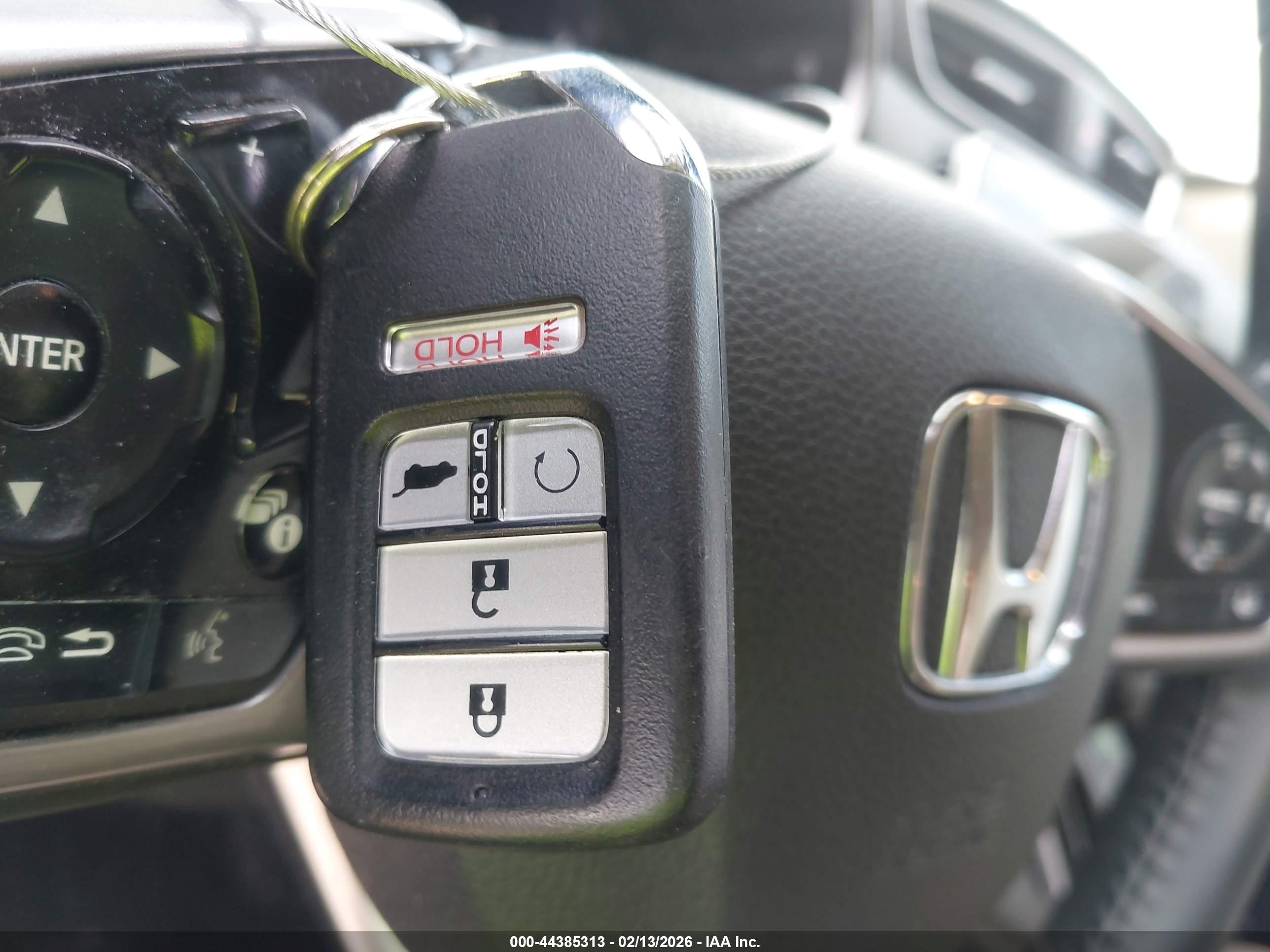 HONDA CR-V image 11