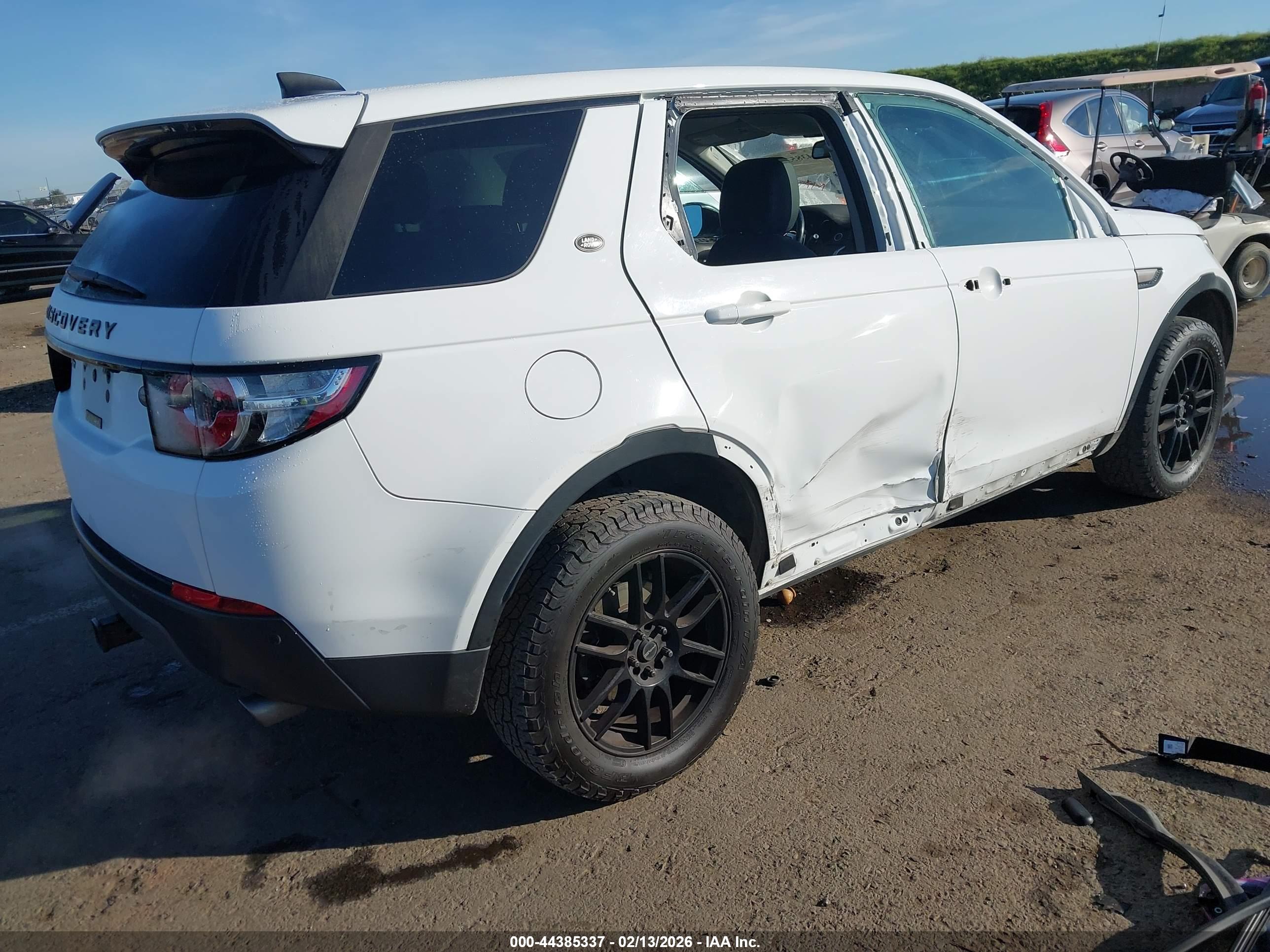 LAND ROVER image 4