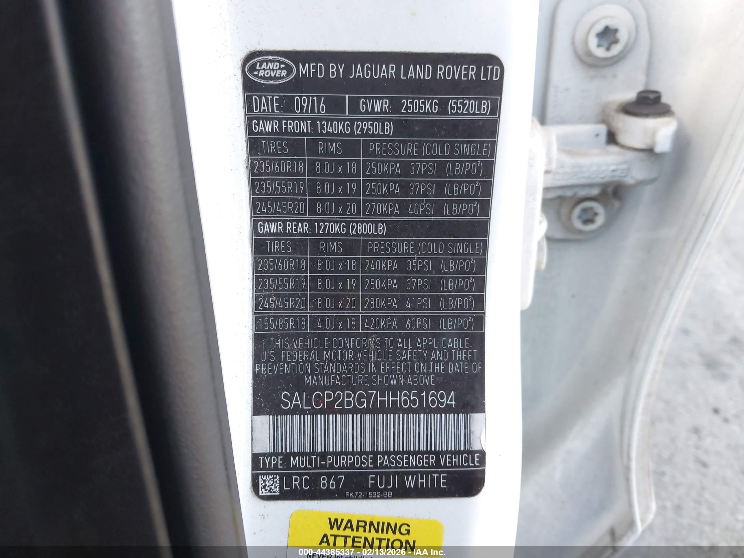 LAND ROVER image 9