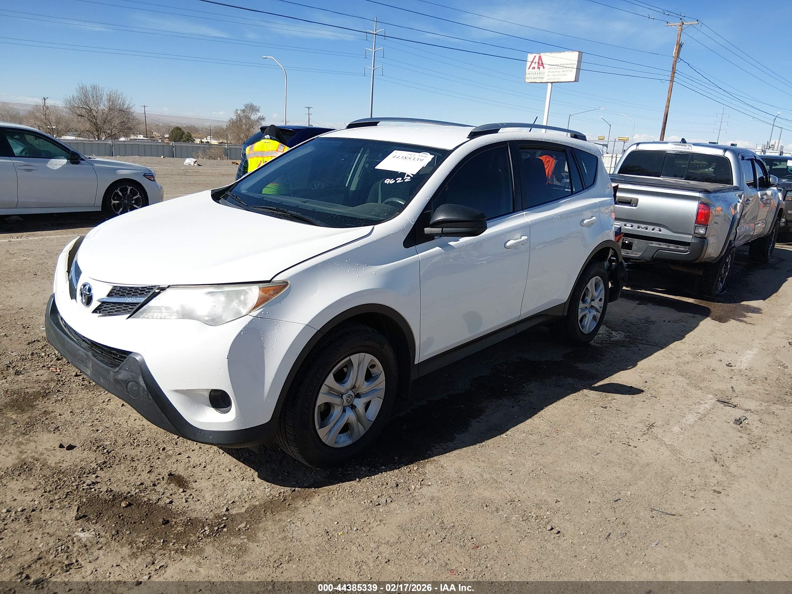 TOYOTA RAV4 image 2