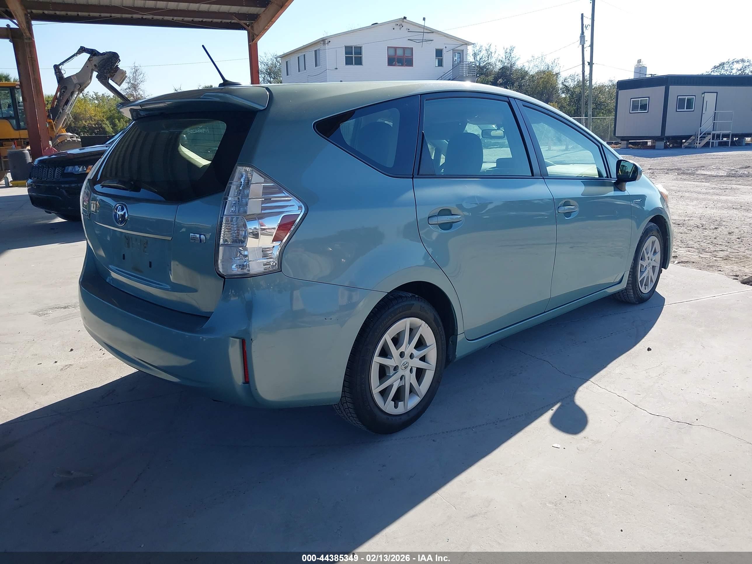 TOYOTA PRIUS image 4