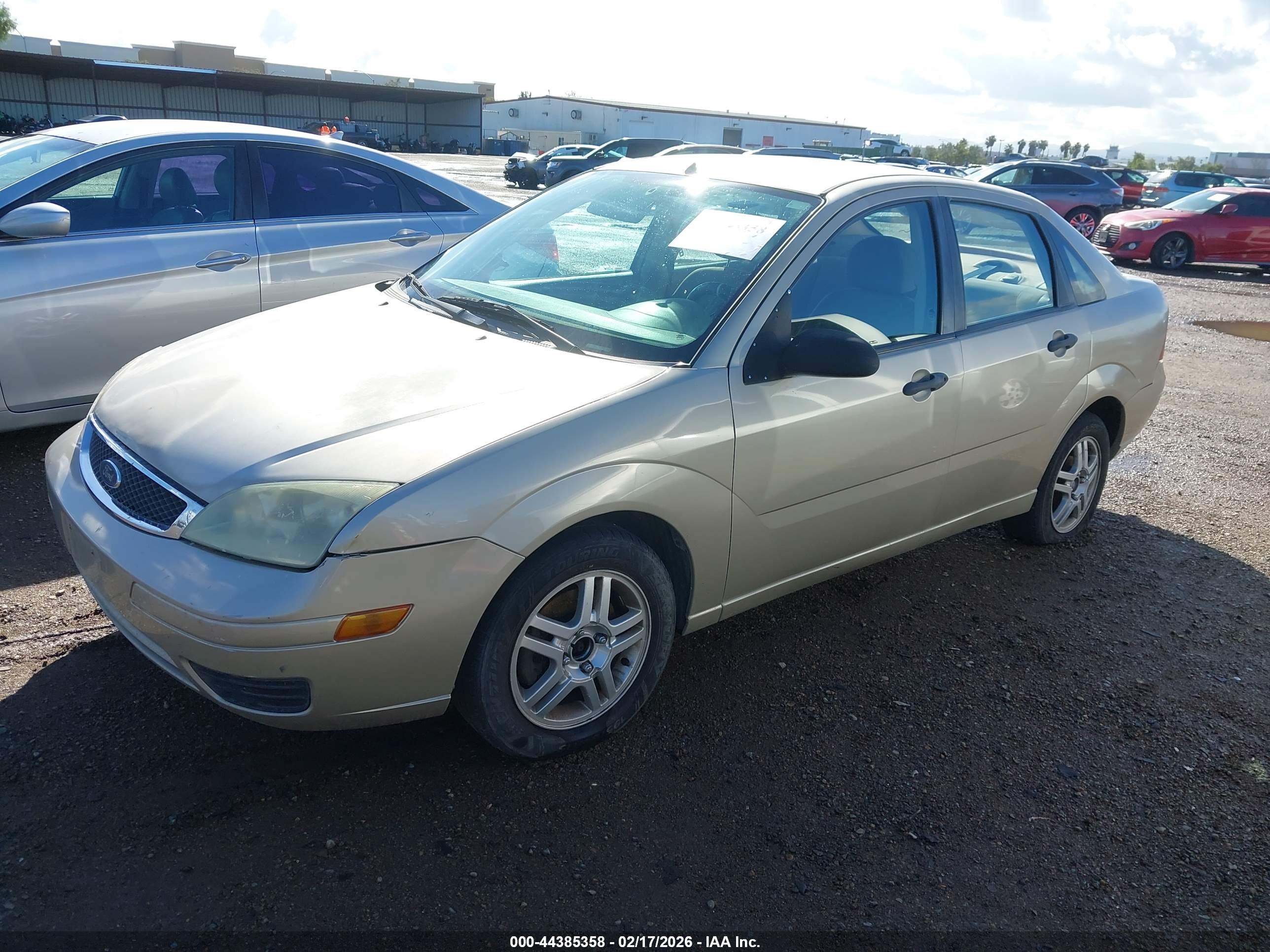 FORD FOCUS image 2