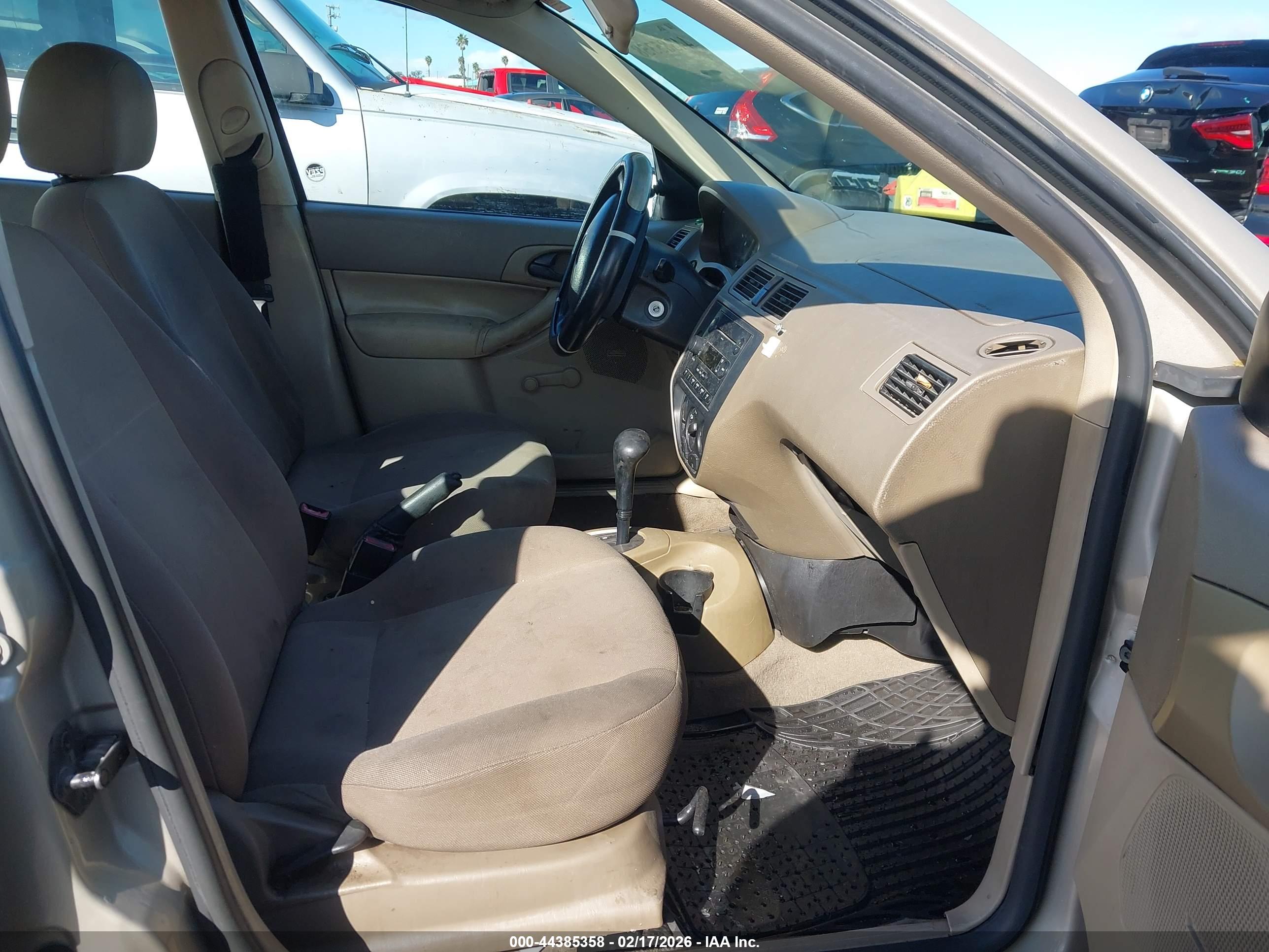 FORD FOCUS image 5
