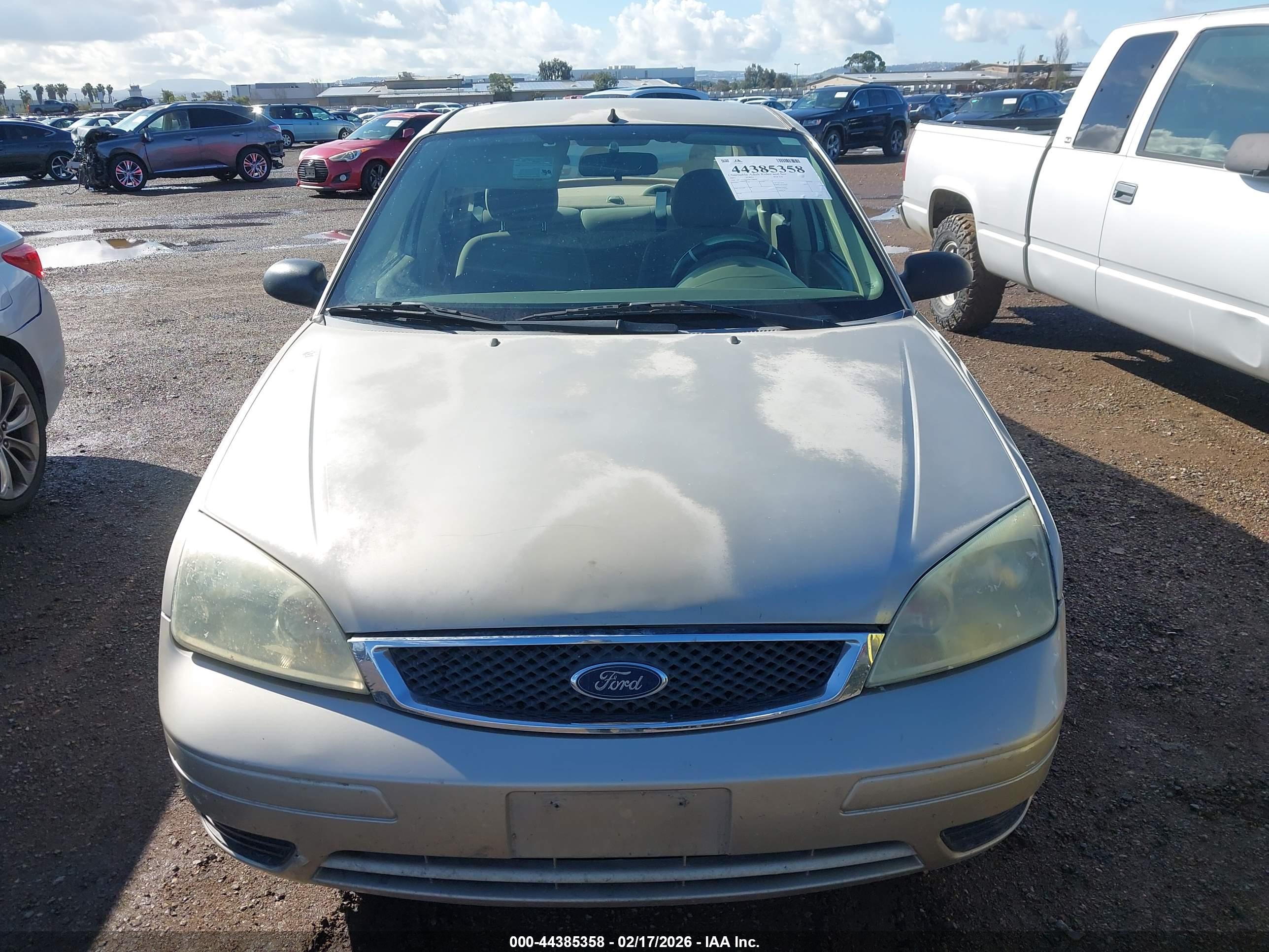 FORD FOCUS image 6