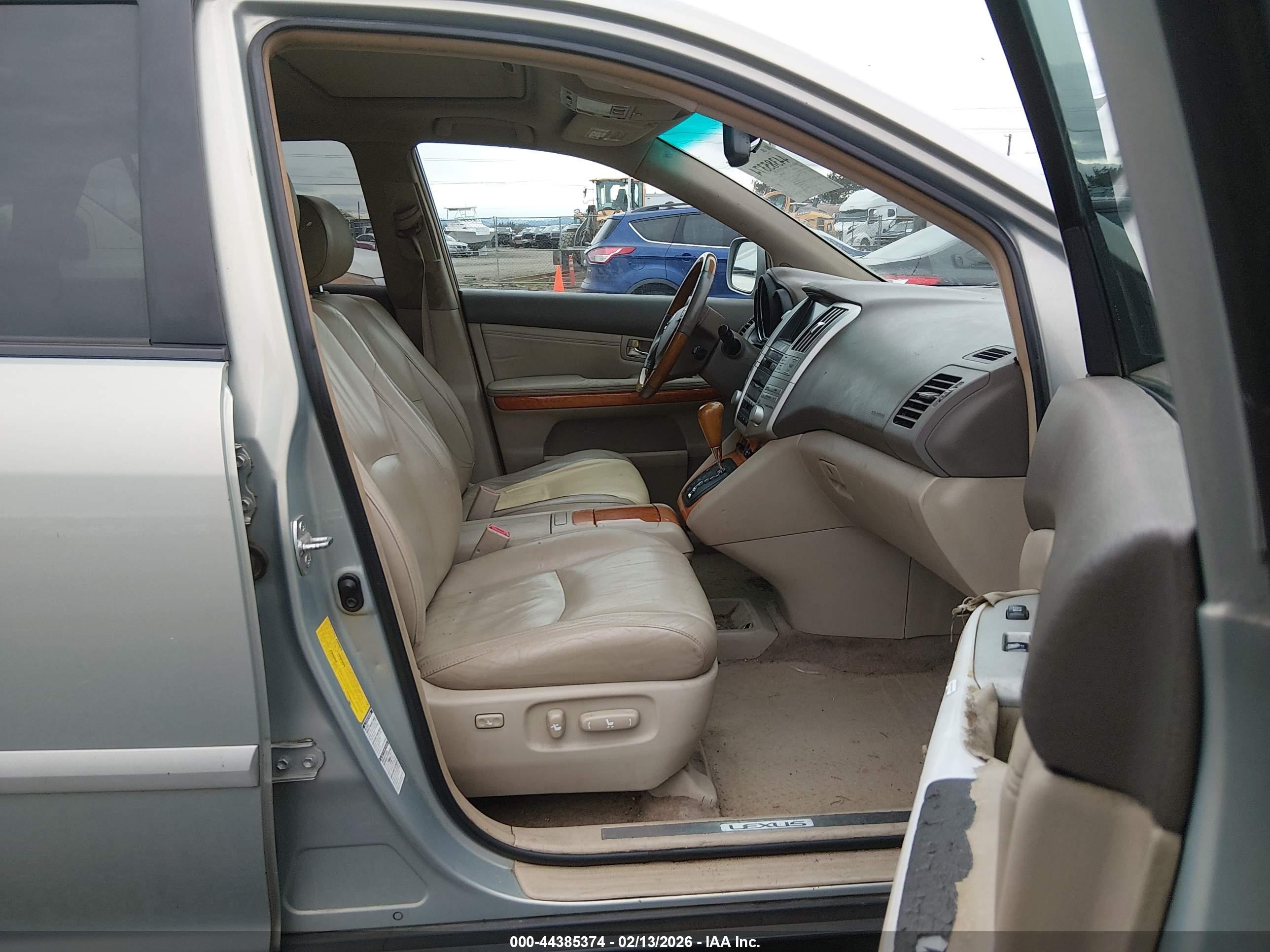LEXUS RX image 5