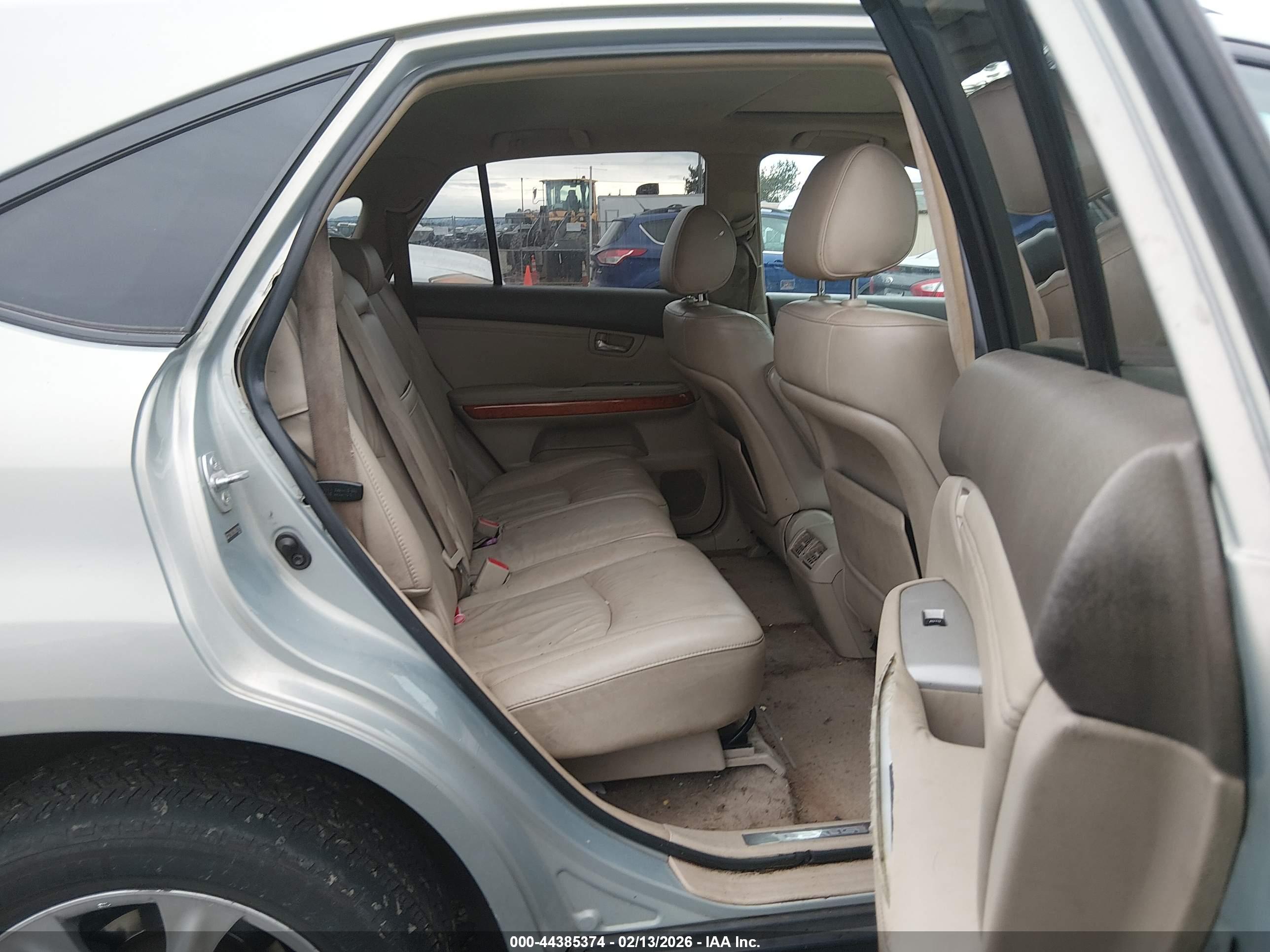 LEXUS RX image 8