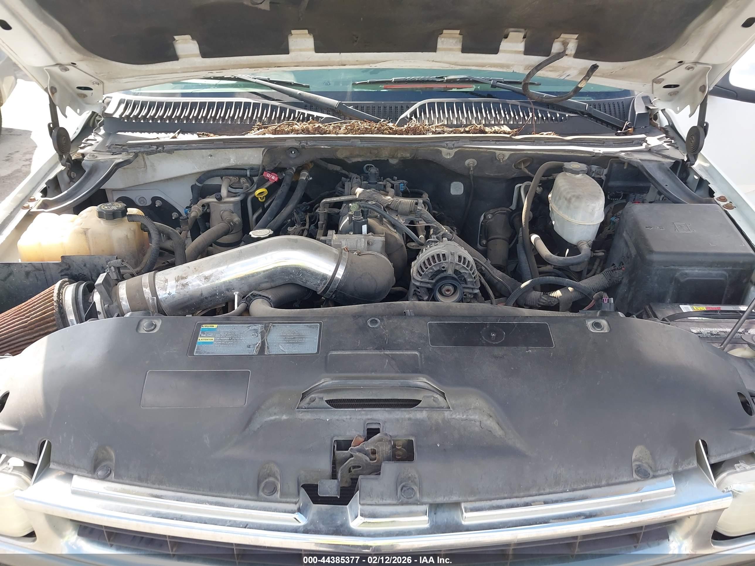 CHEVROLET SUBURBAN image 10