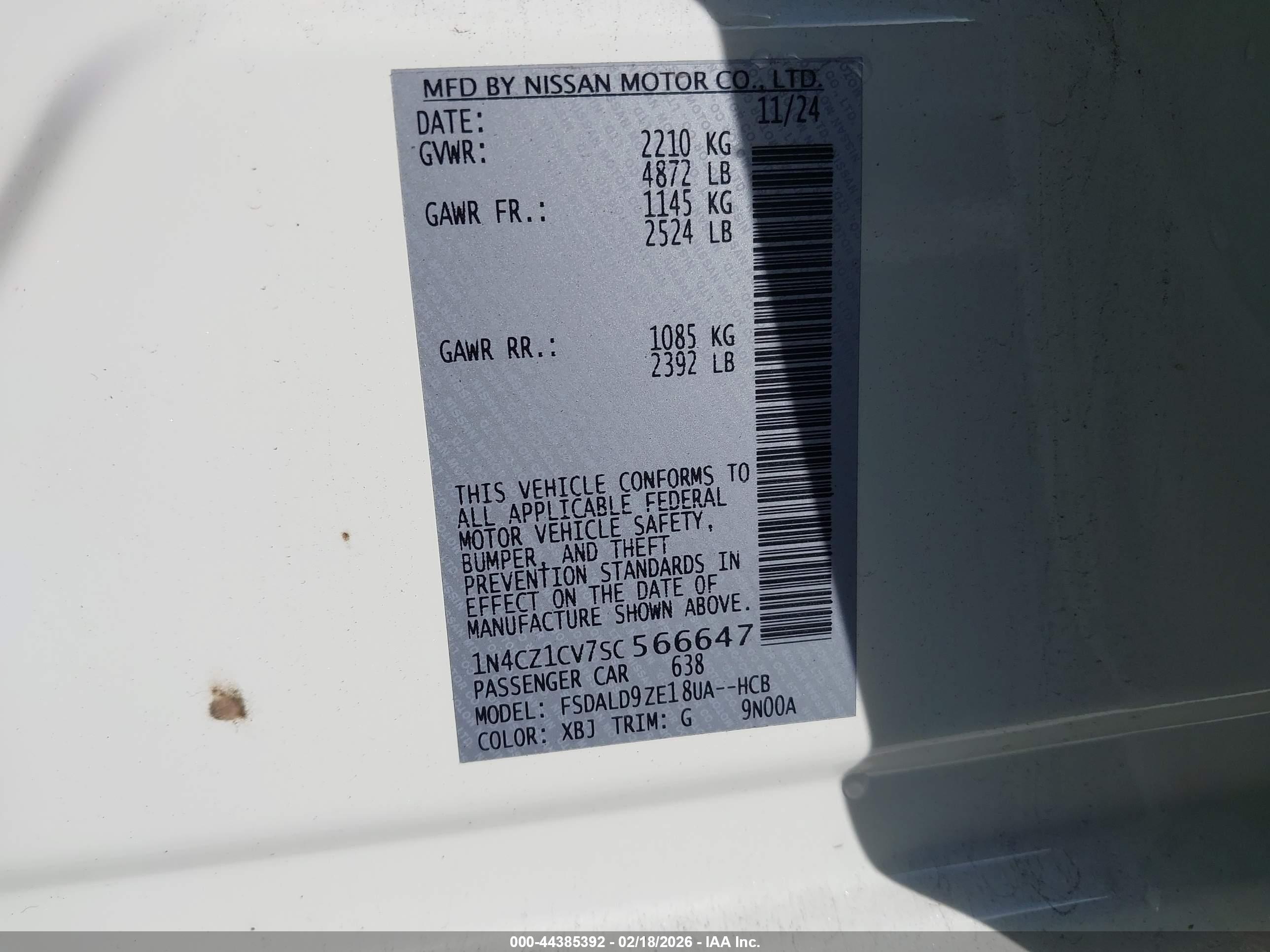 NISSAN LEAF image 9