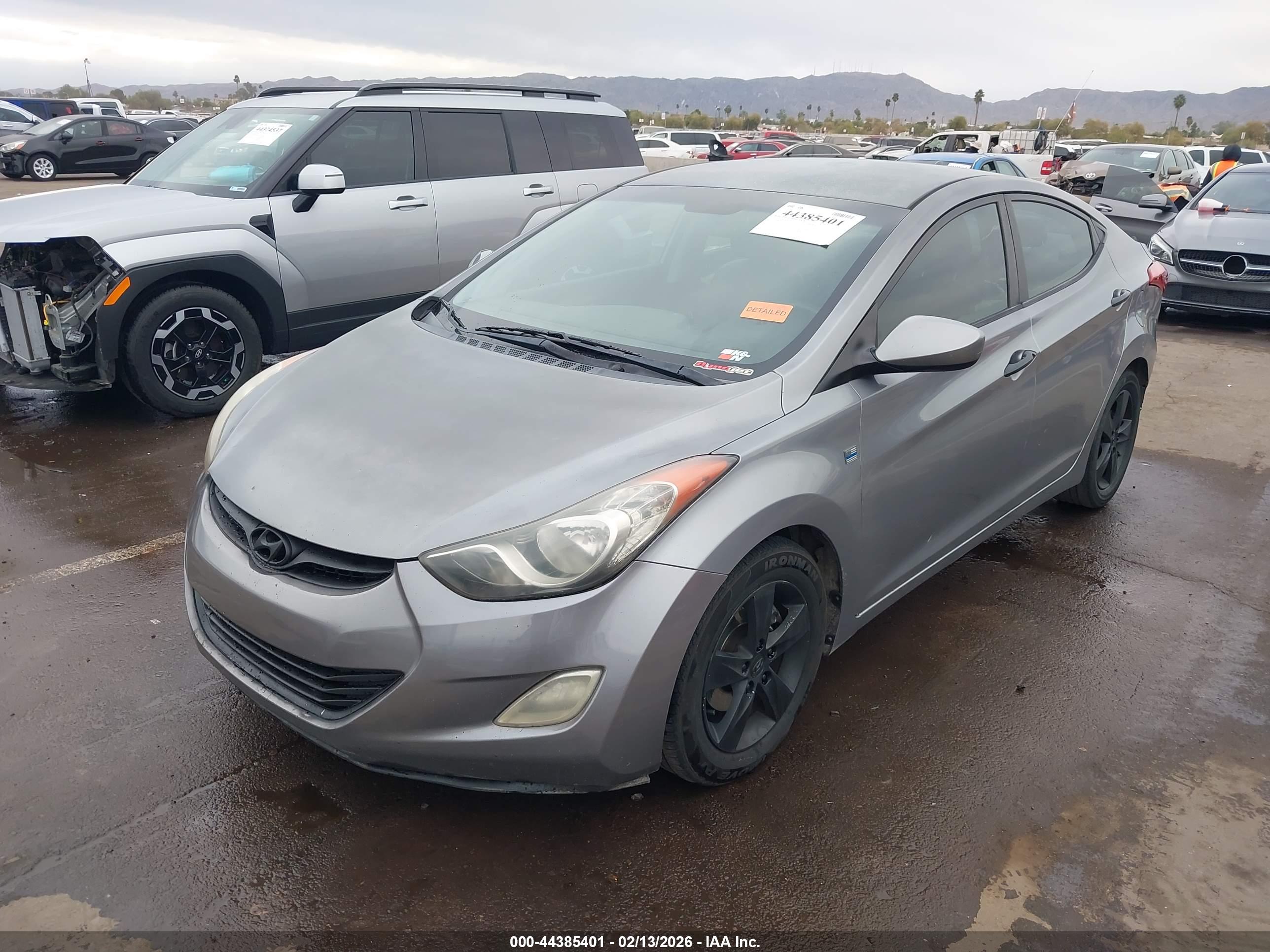 HYUNDAI ELANTRA image 2